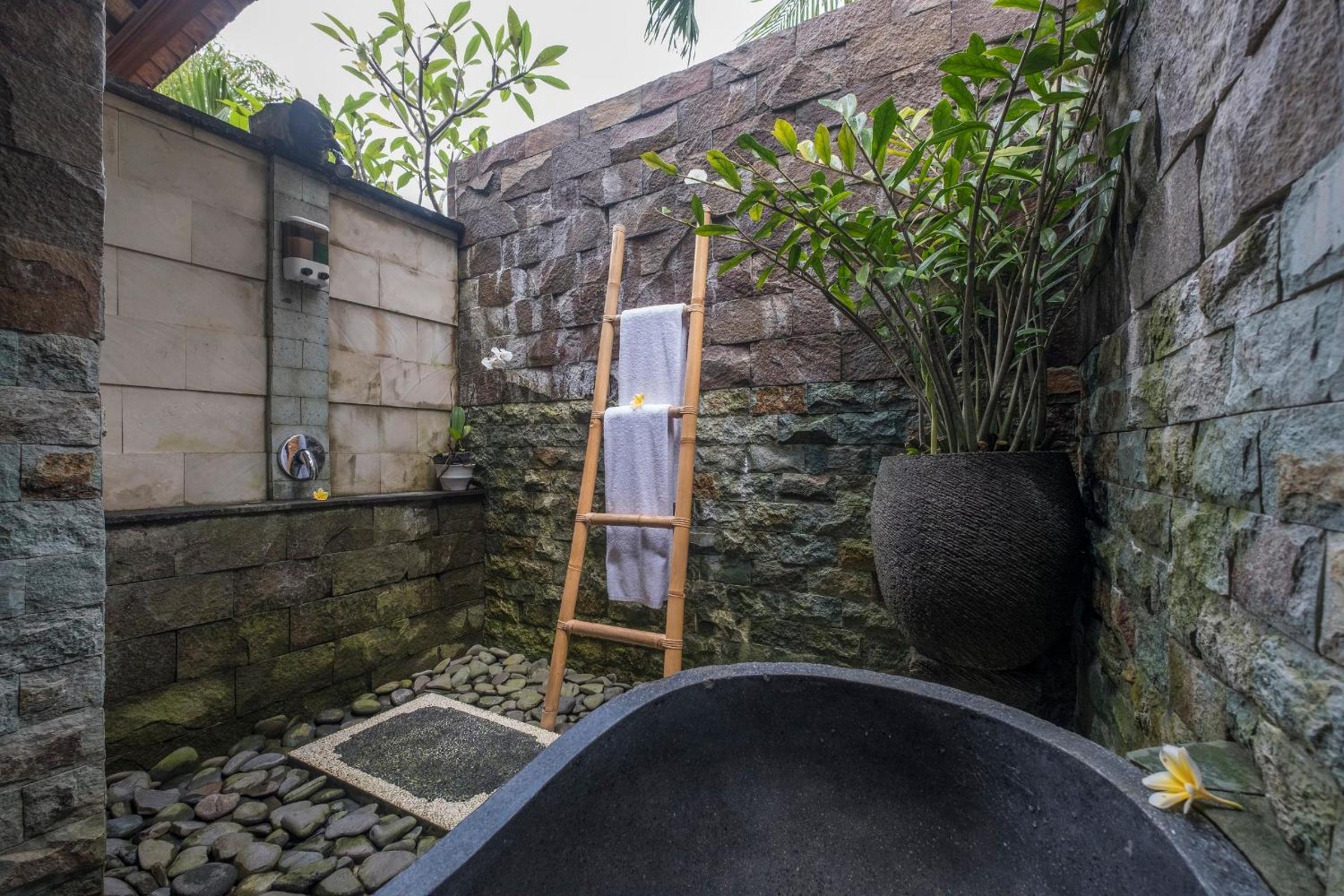 One-Bedroom Villa with Private Pool - Photo 20