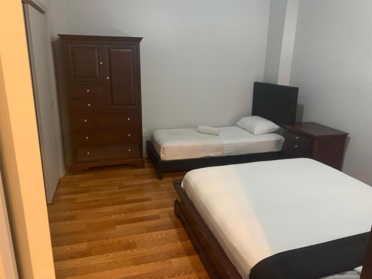 Twin room with Shared bathroom