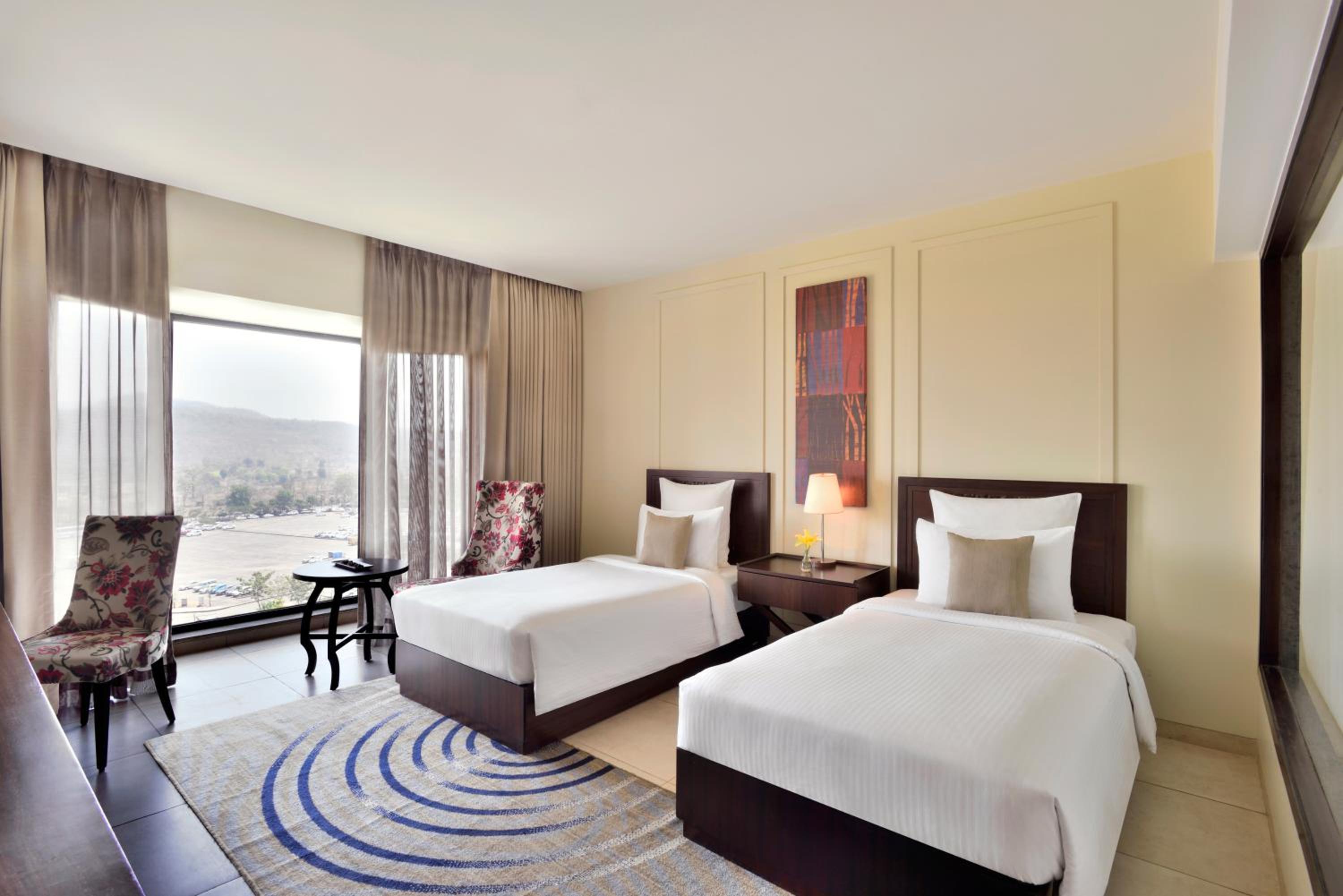Superior Twin Room with Complimentary one free ticket for Trampoline Park at Imagicaa per room per stay and 20% discount on Food and Beverage - Photo 3
