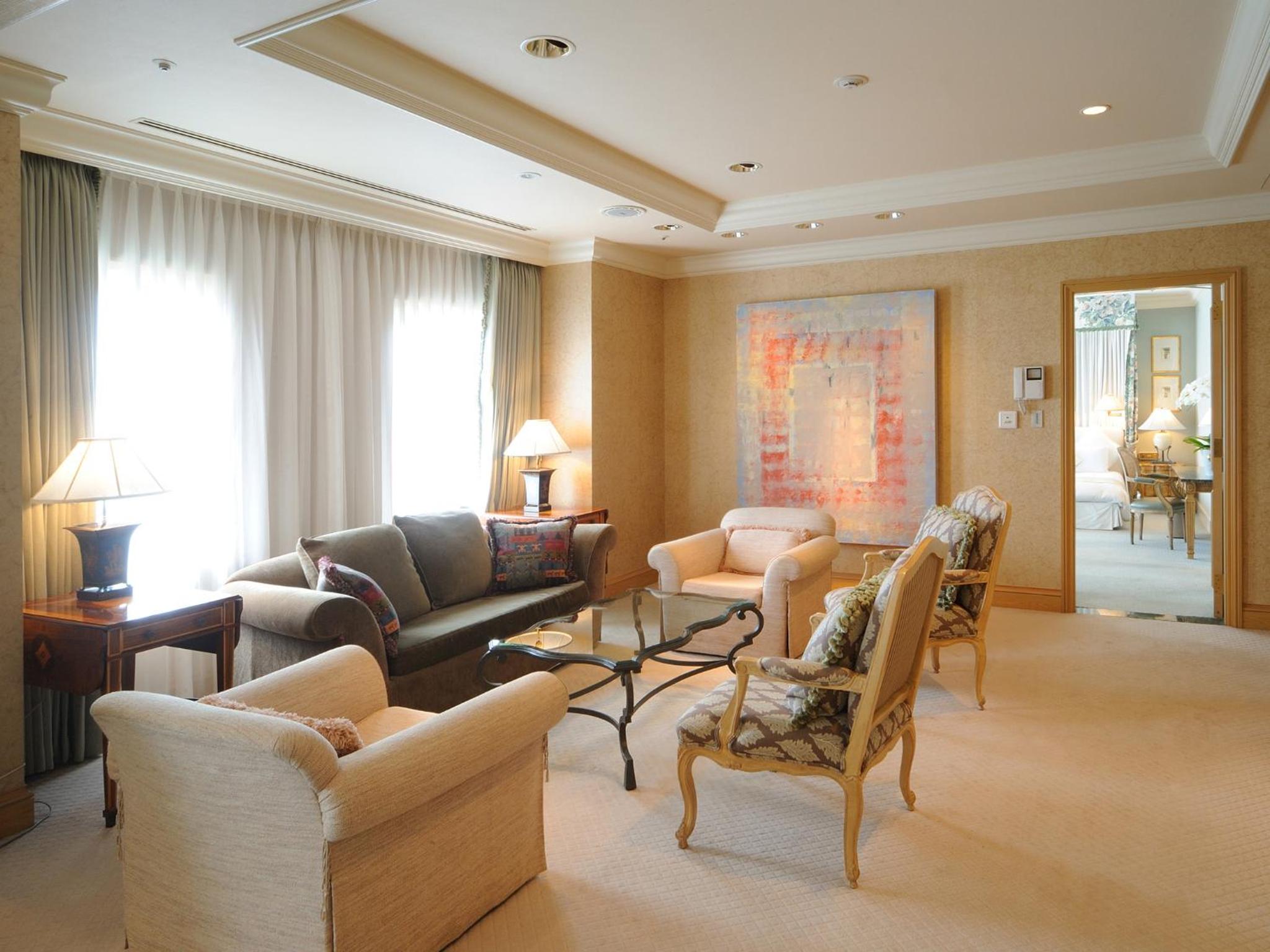 Royal Suite with Garden View - Non-Smoking photo 2