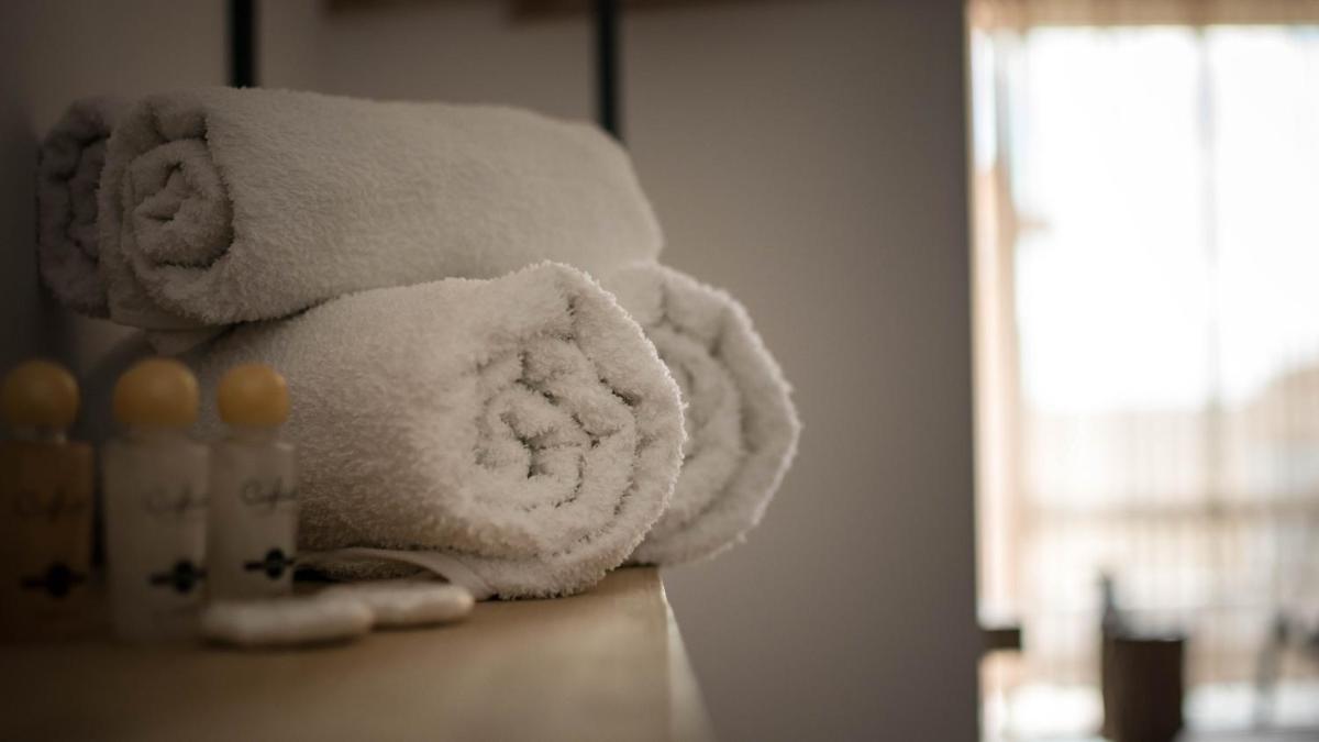 Standard Double Room - Photo 2
