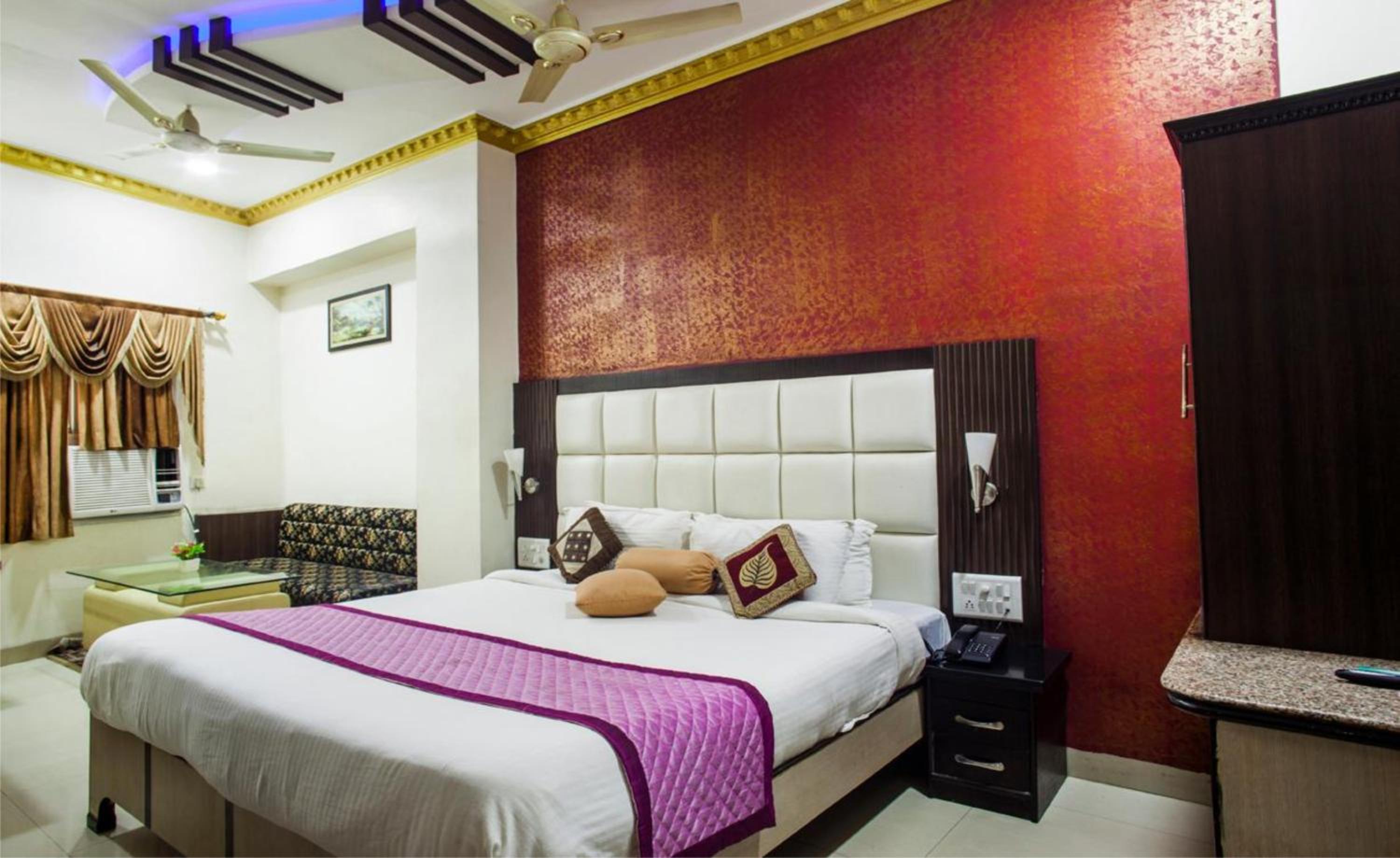 Super Deluxe Double Room photo 2