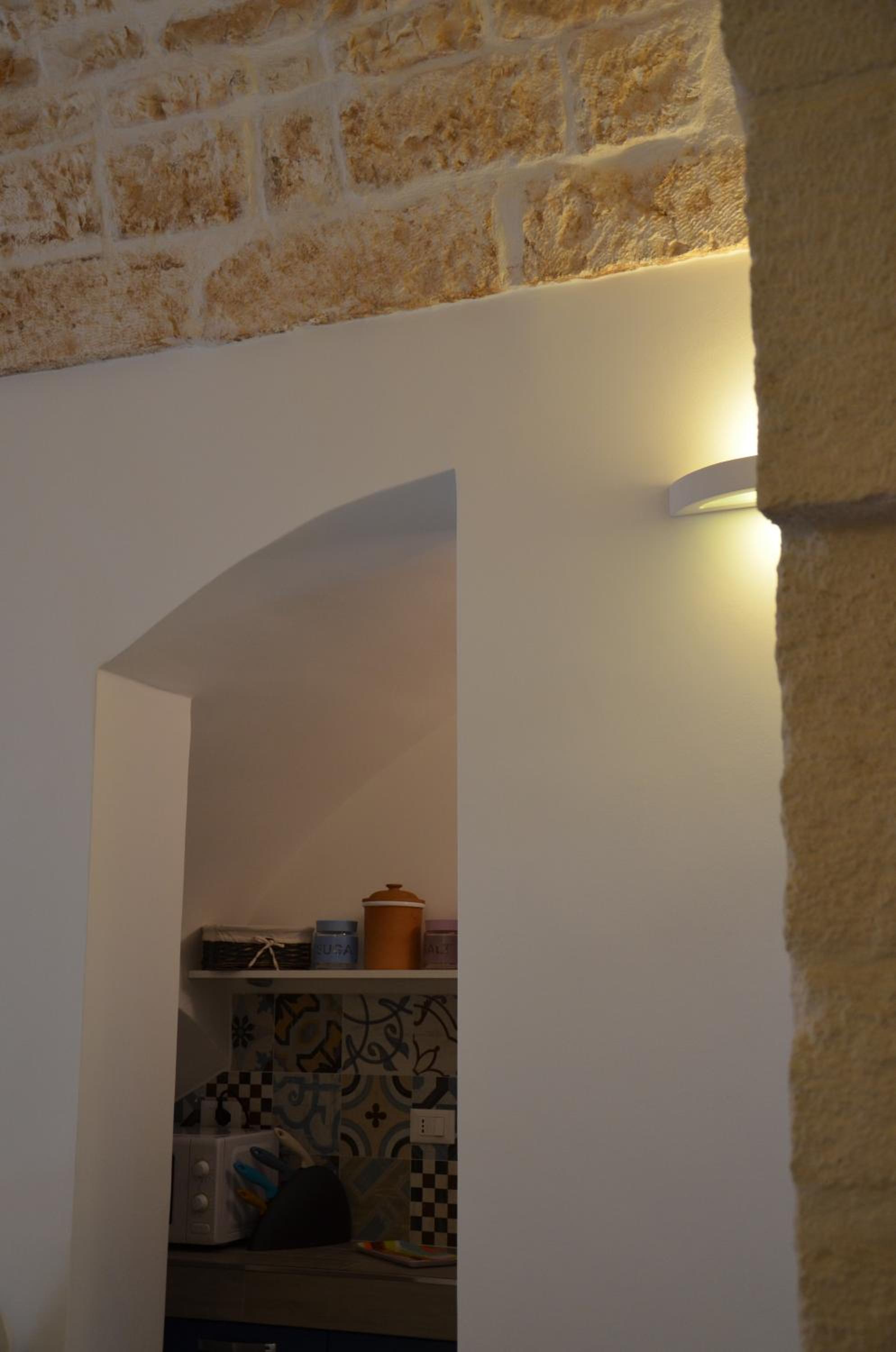 Apartment with Terrace - Photo 20