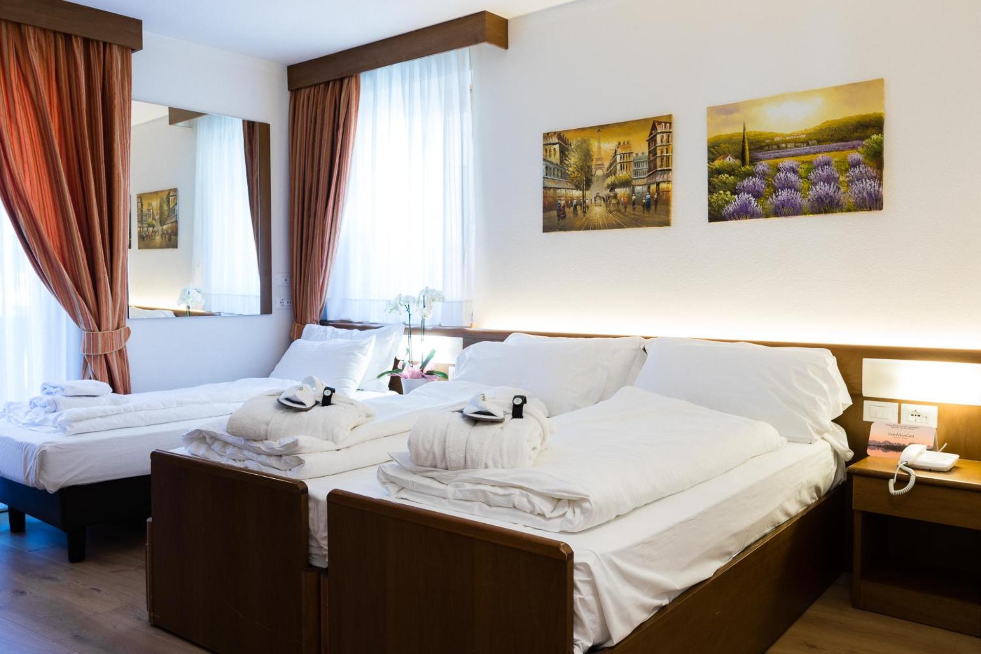 Superior Double or Twin Room photo 3