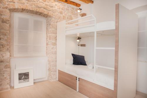 Bunk Bed in 5-Bed Mixed Dormitory Room photo 3