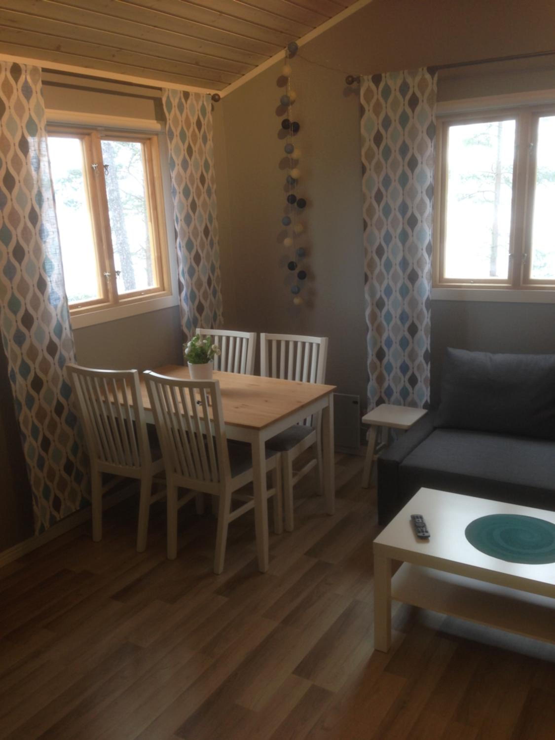 Quadruple Room with Private Bathroom - Photo 10