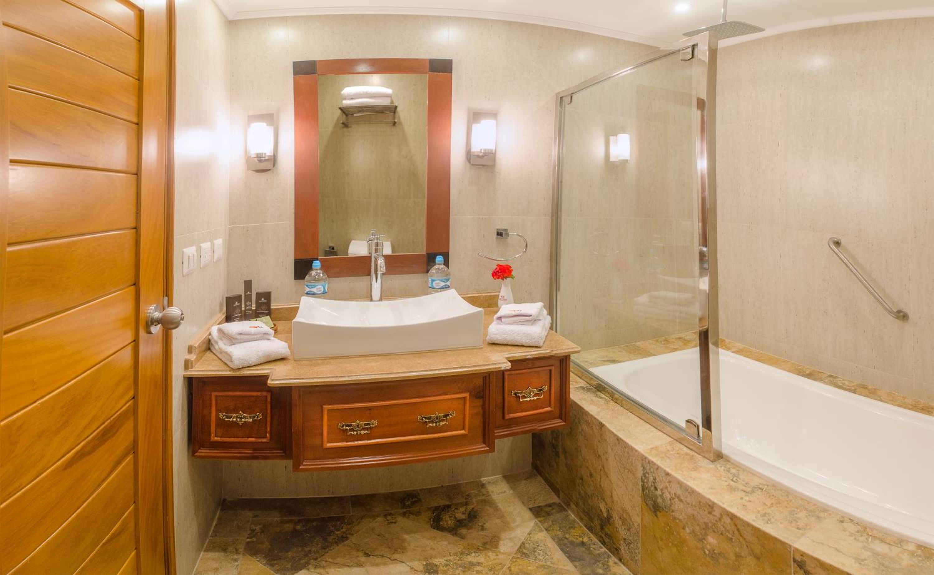 Deluxe Triple Room photo 2