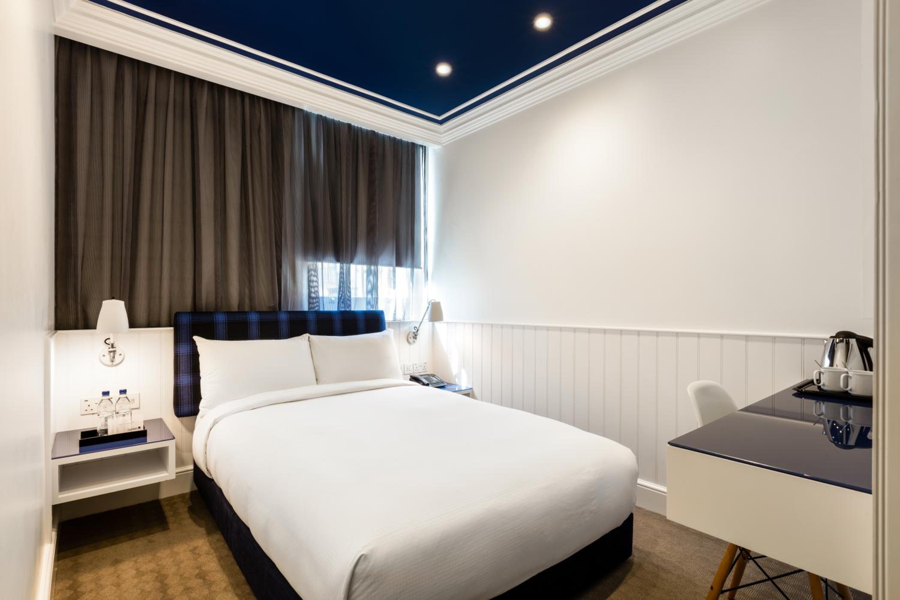Standard Double/Twin Room photo 1