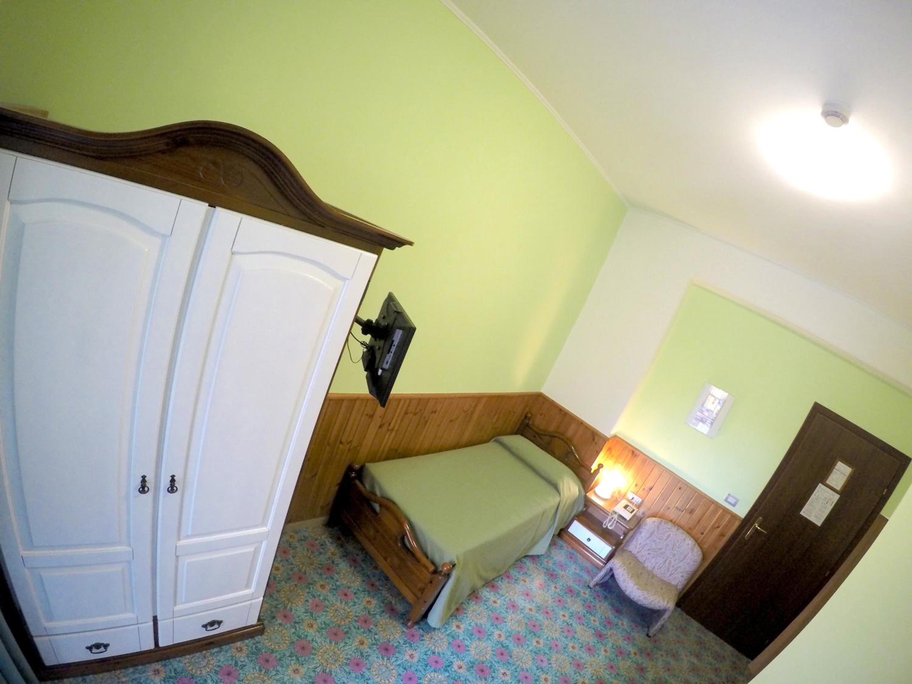 Single Room photo 1