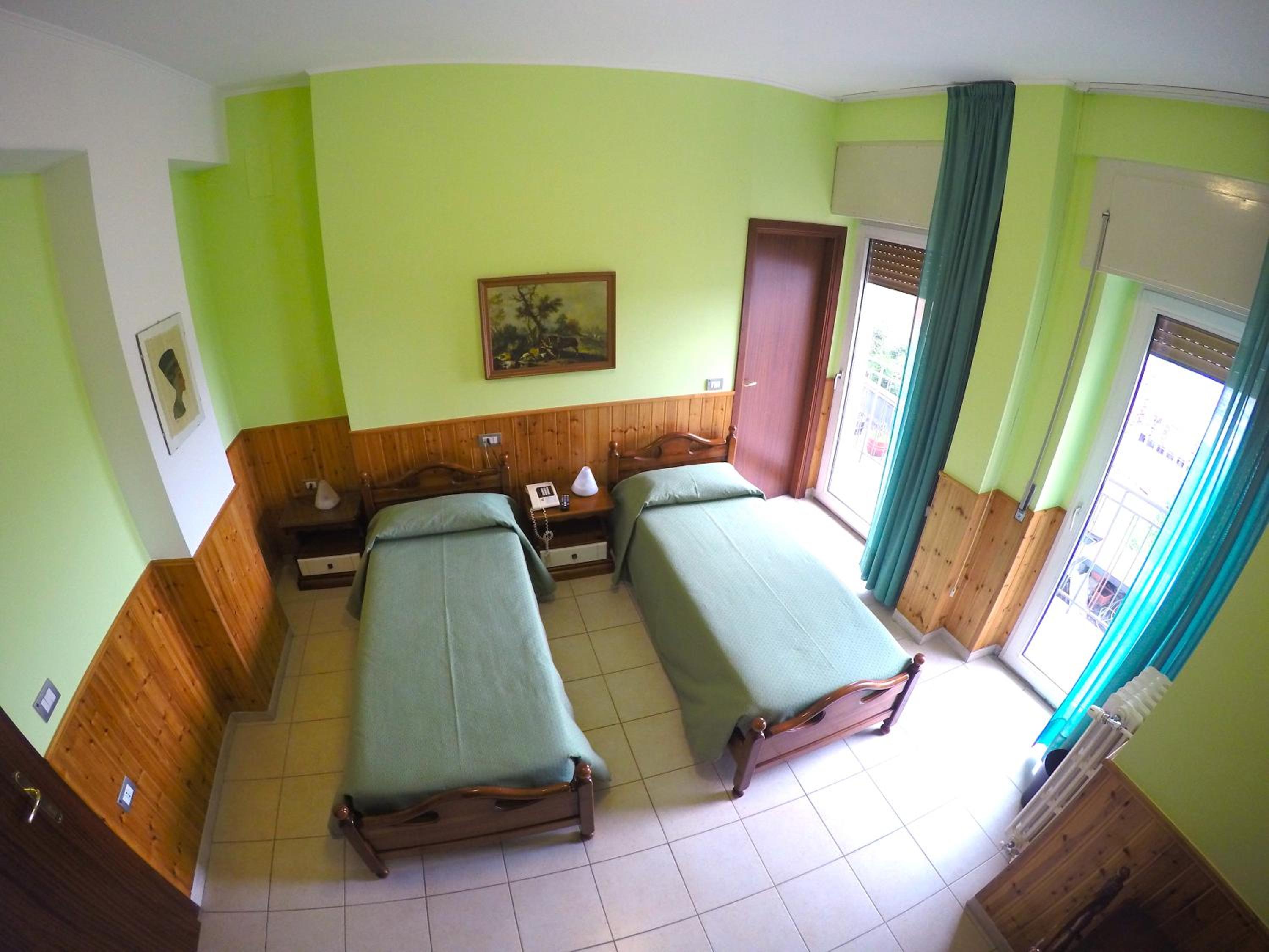 Twin Room photo 2