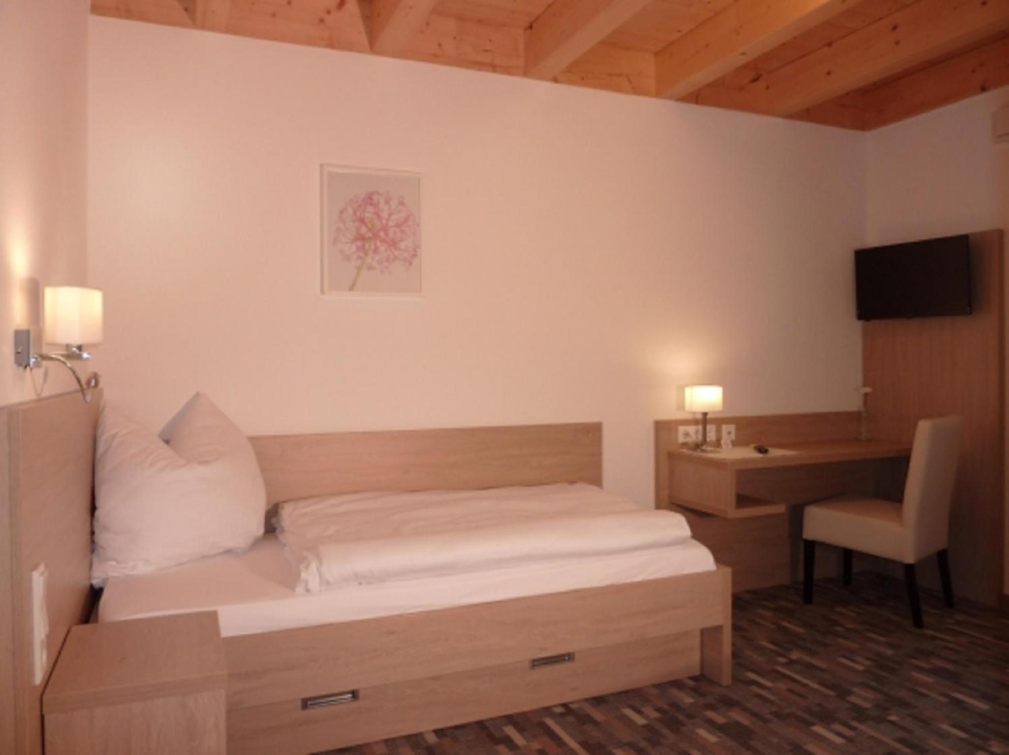Single Room photo 1