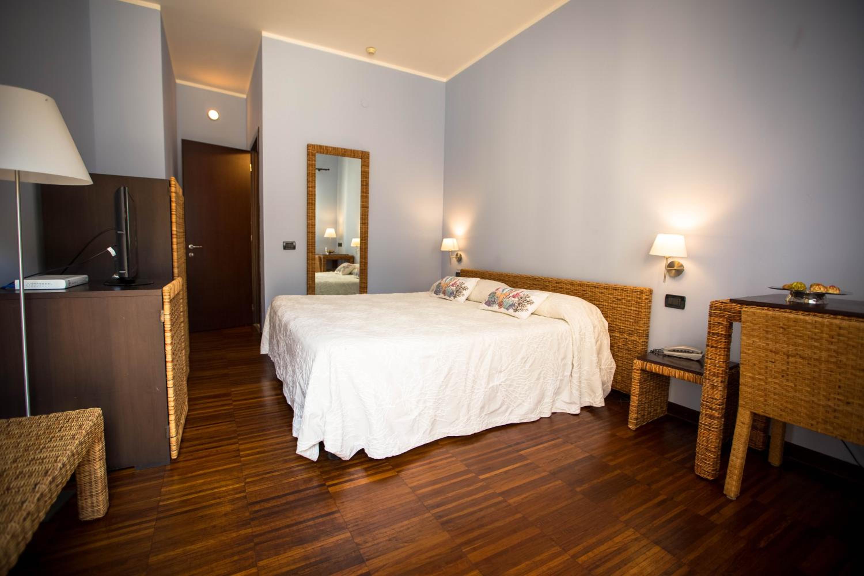 Double Room with Patio