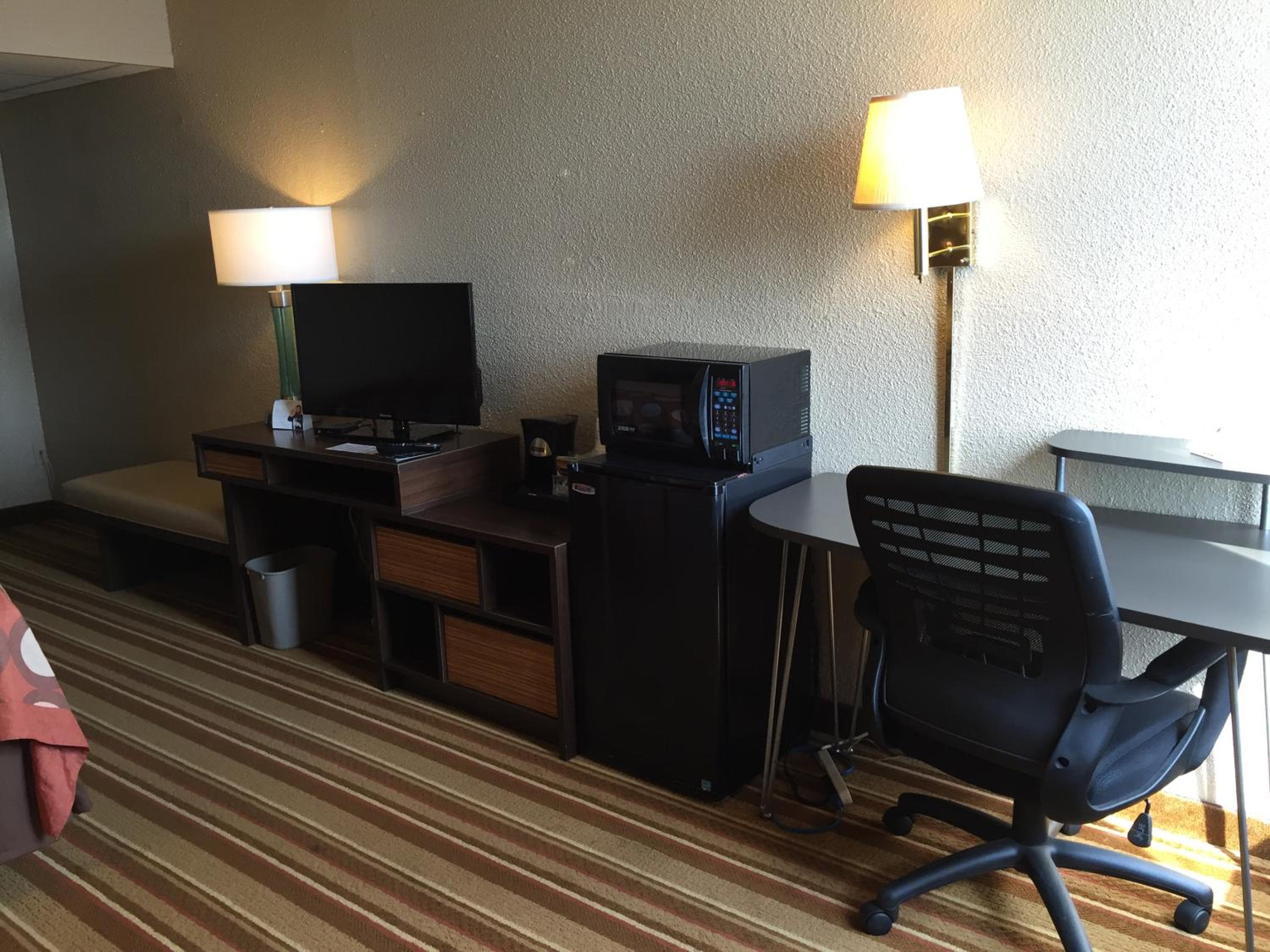 Studio Suite - Non-Smoking - Photo 2