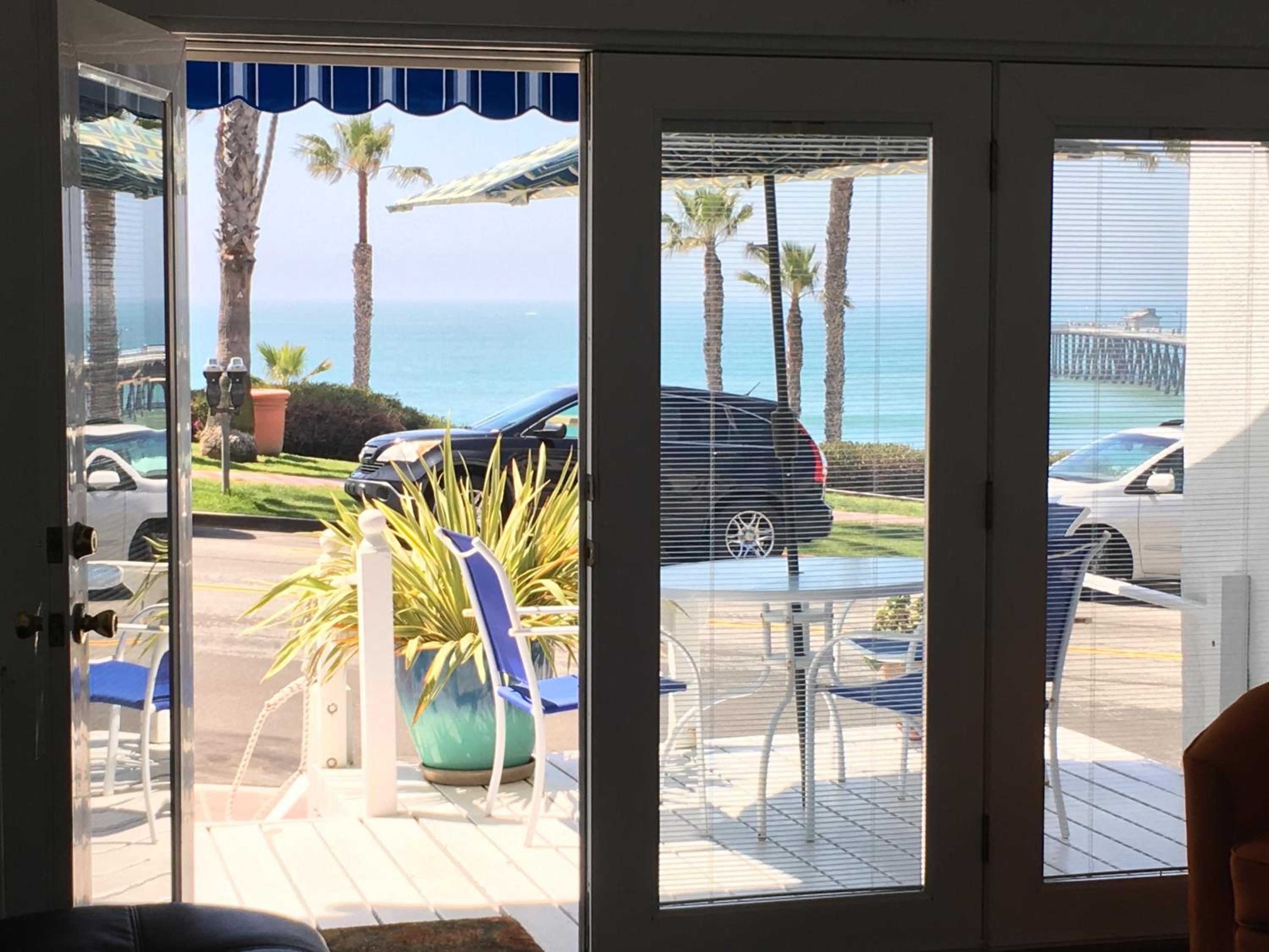Ocean Front Studio - Photo 14