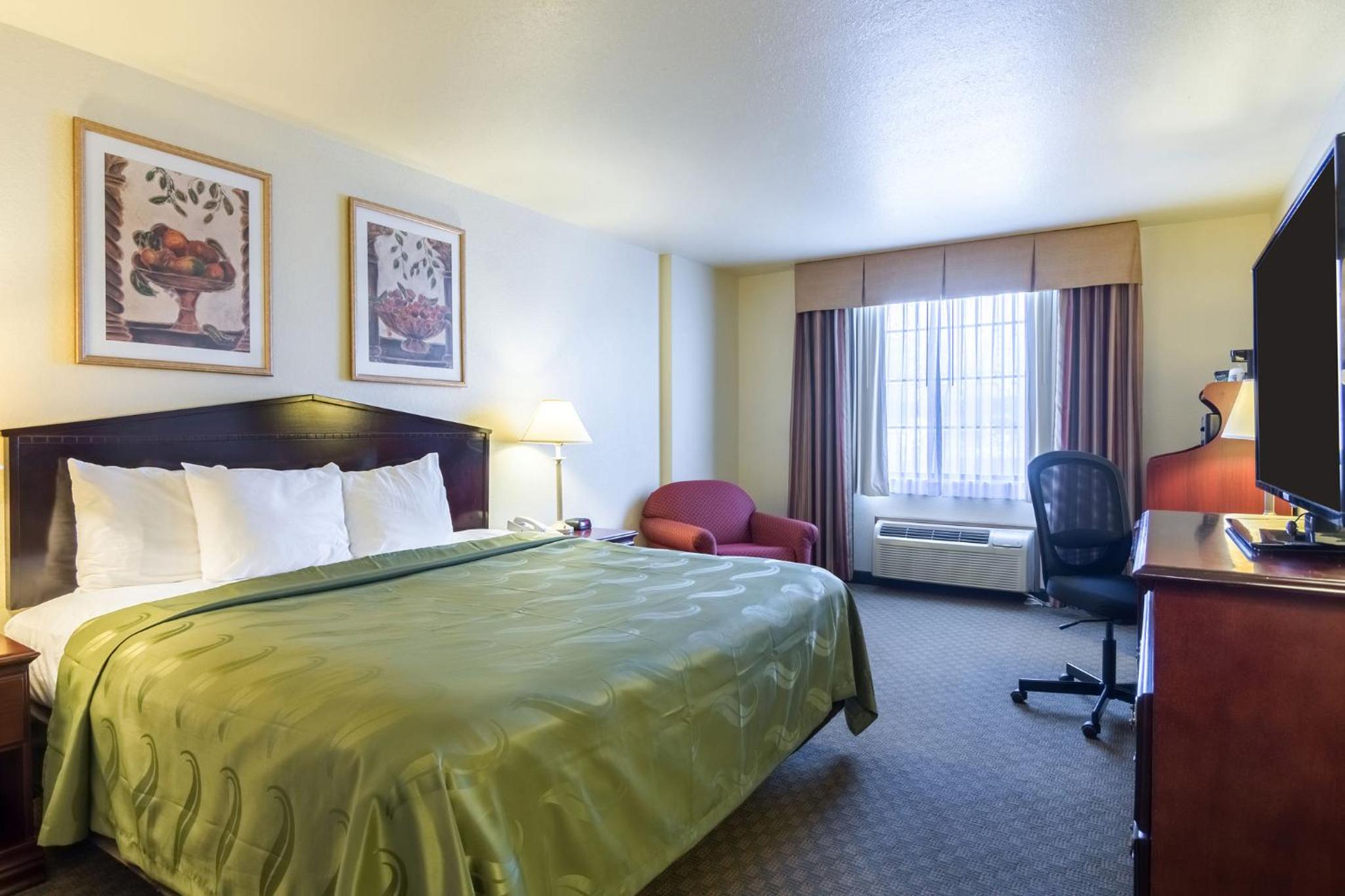 King Room - Accessible/Non-Smoking