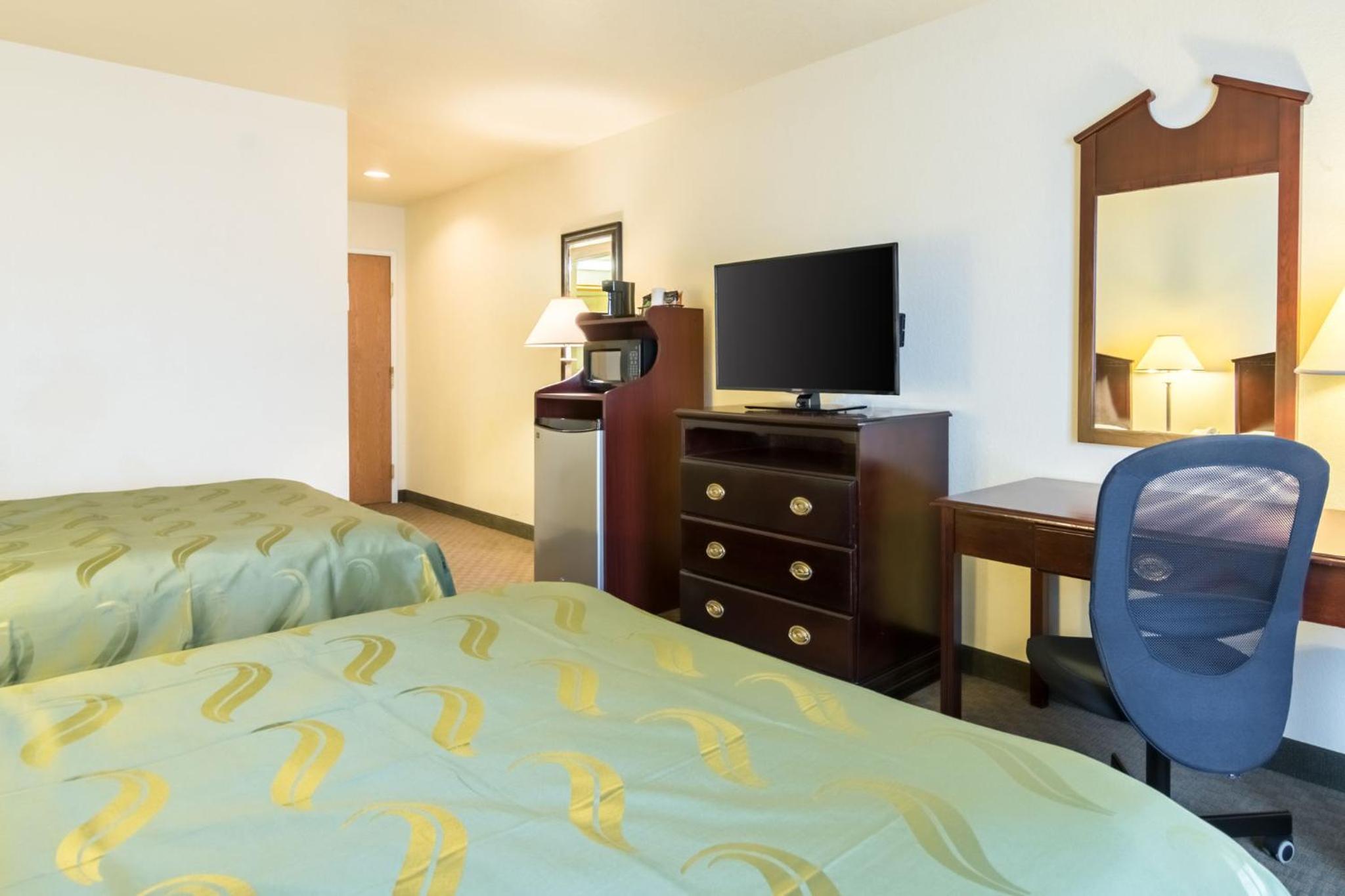 Queen Room with Two Queen Beds - Non-Smoking