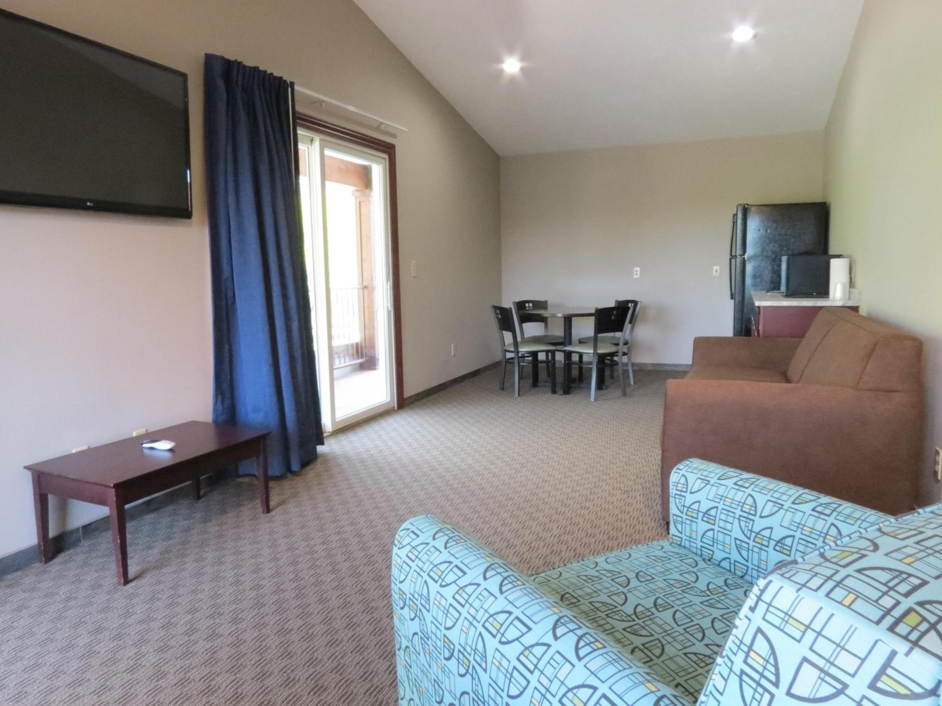 Suite with Lake View photo 1