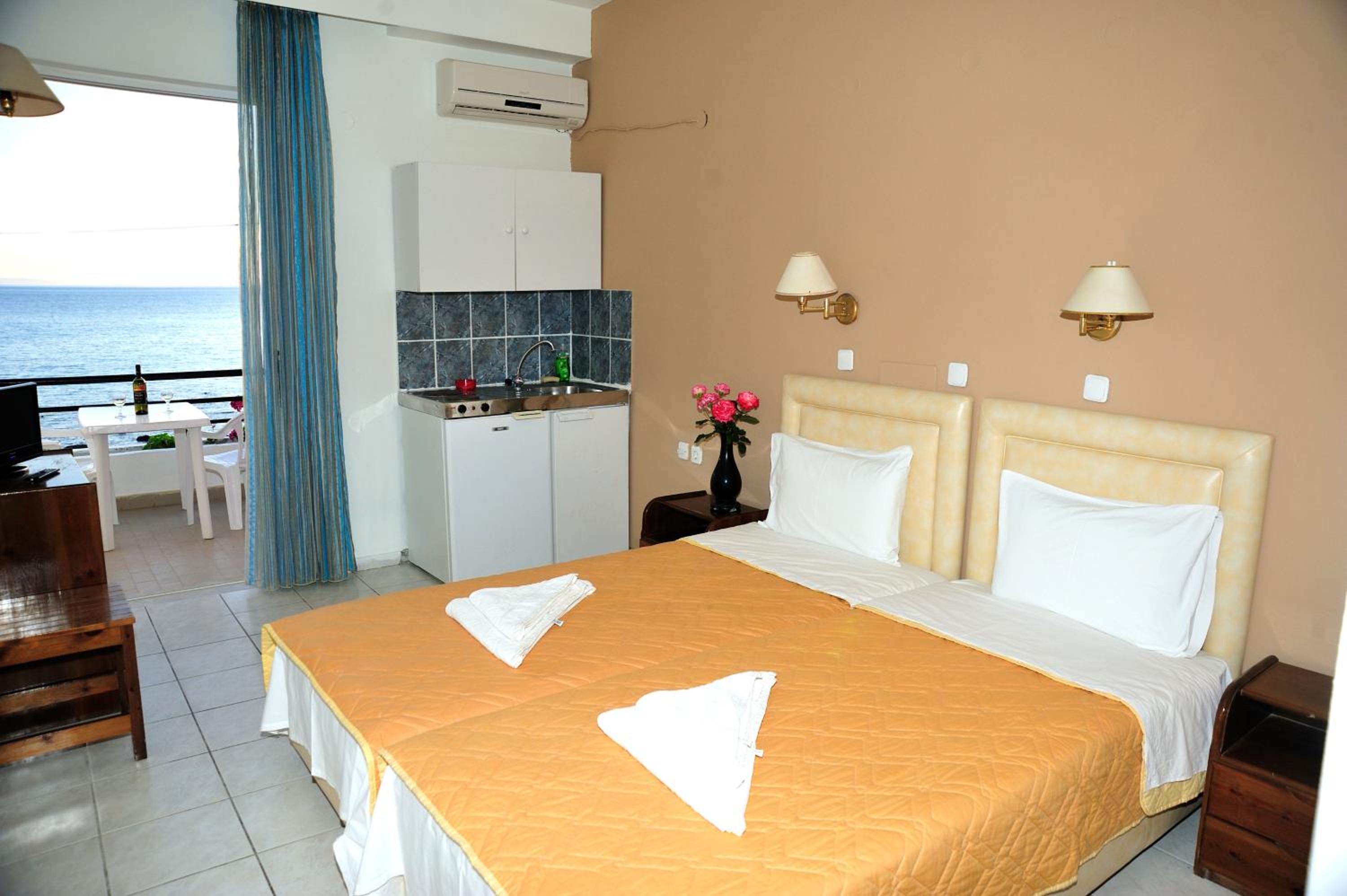 Studio with Sea View