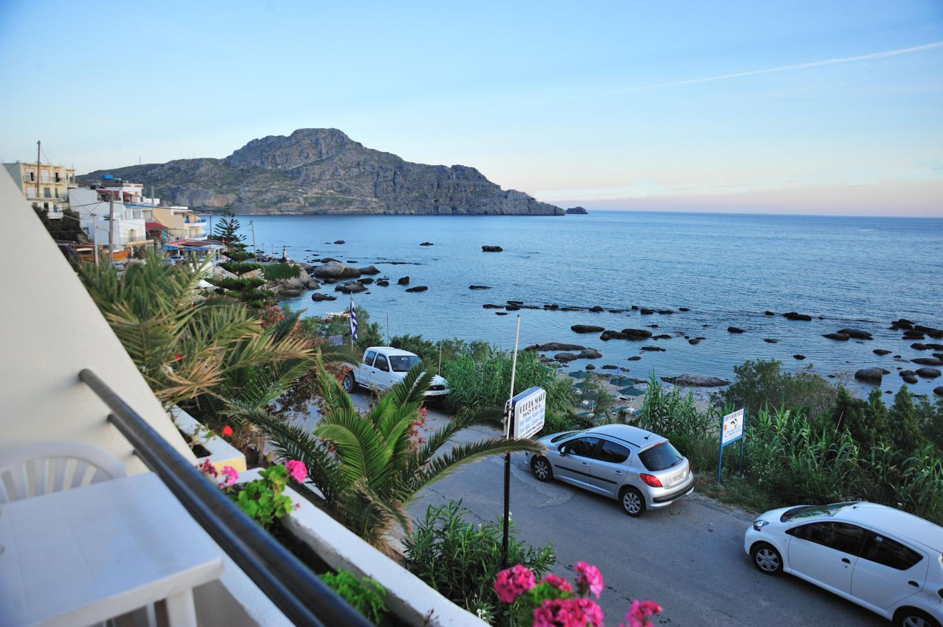 Two-Bedroom Apartment with Balcony and Sea View