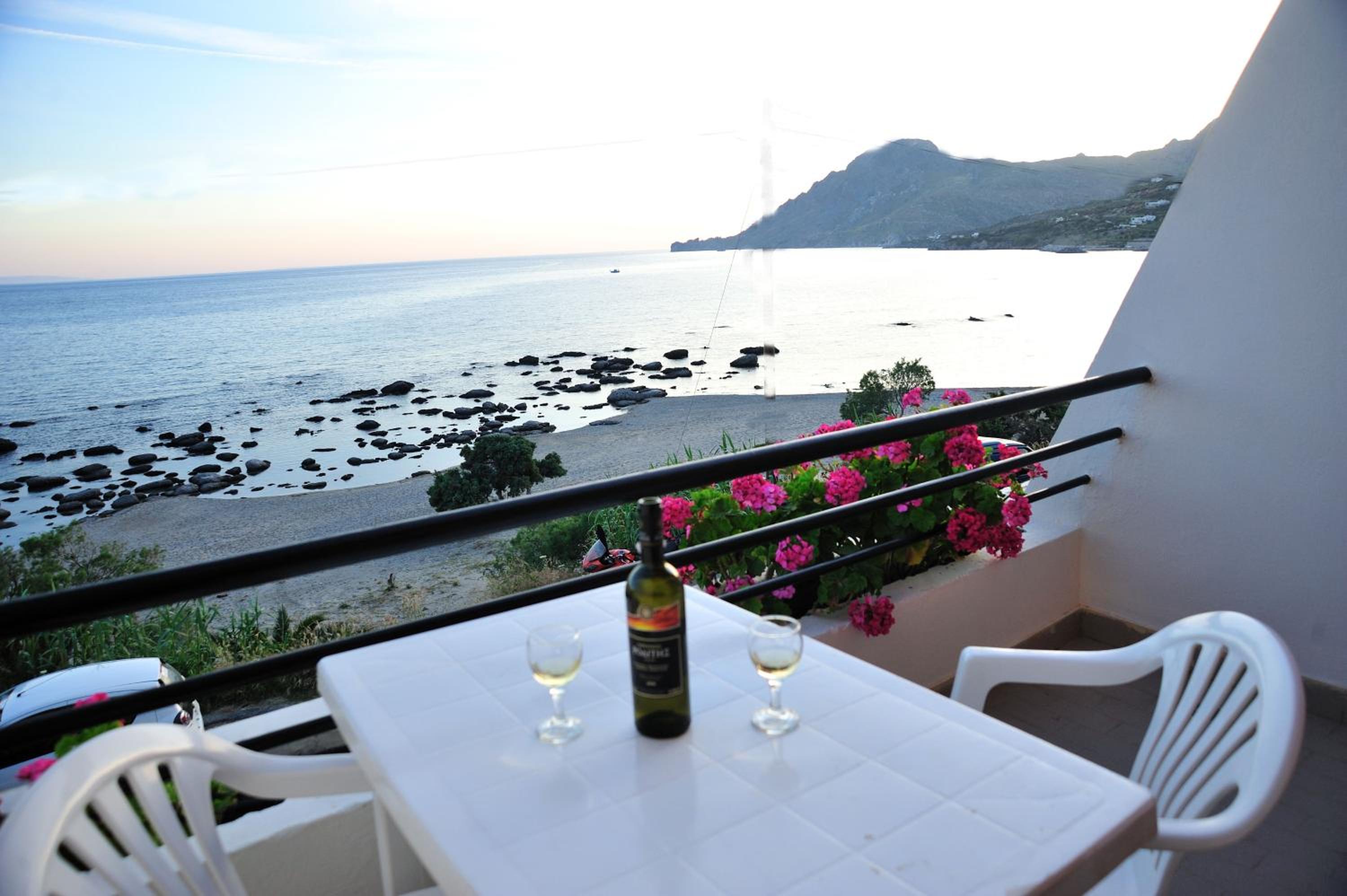 Superior Double Room with Sea View - Photo 13