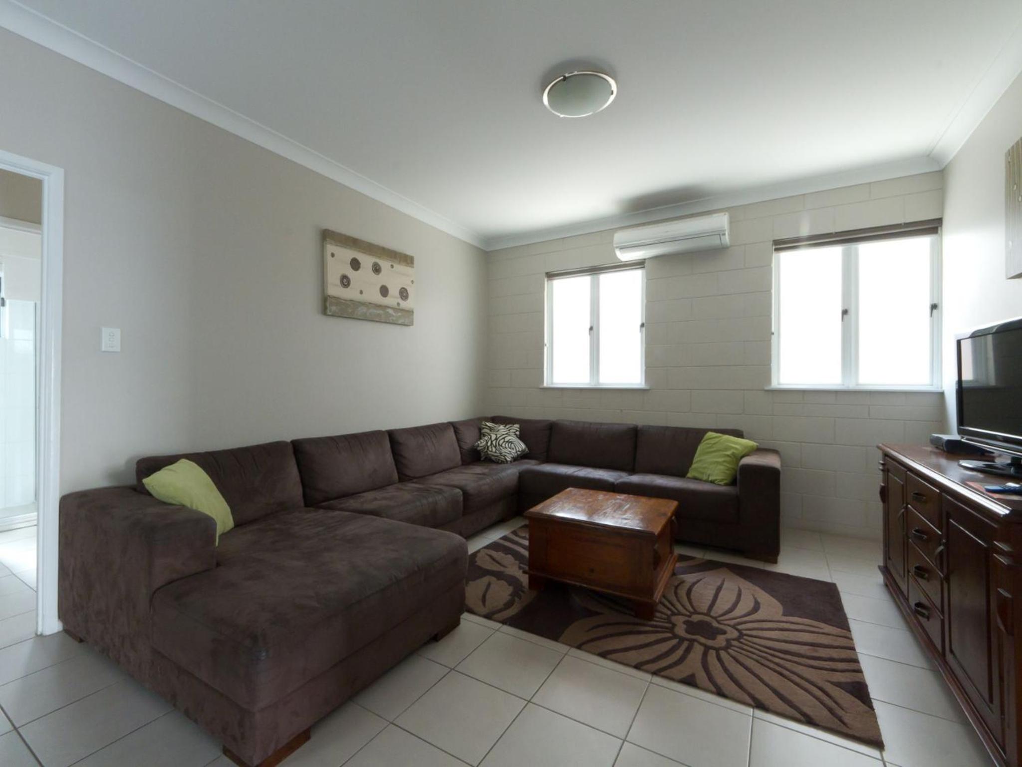 Four-Bedroom Townhouse