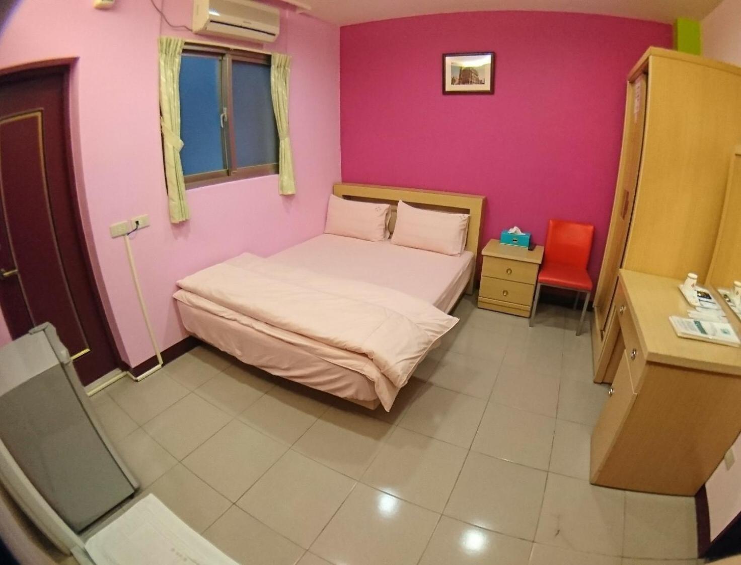 Double Room with Private Bathroom photo 1