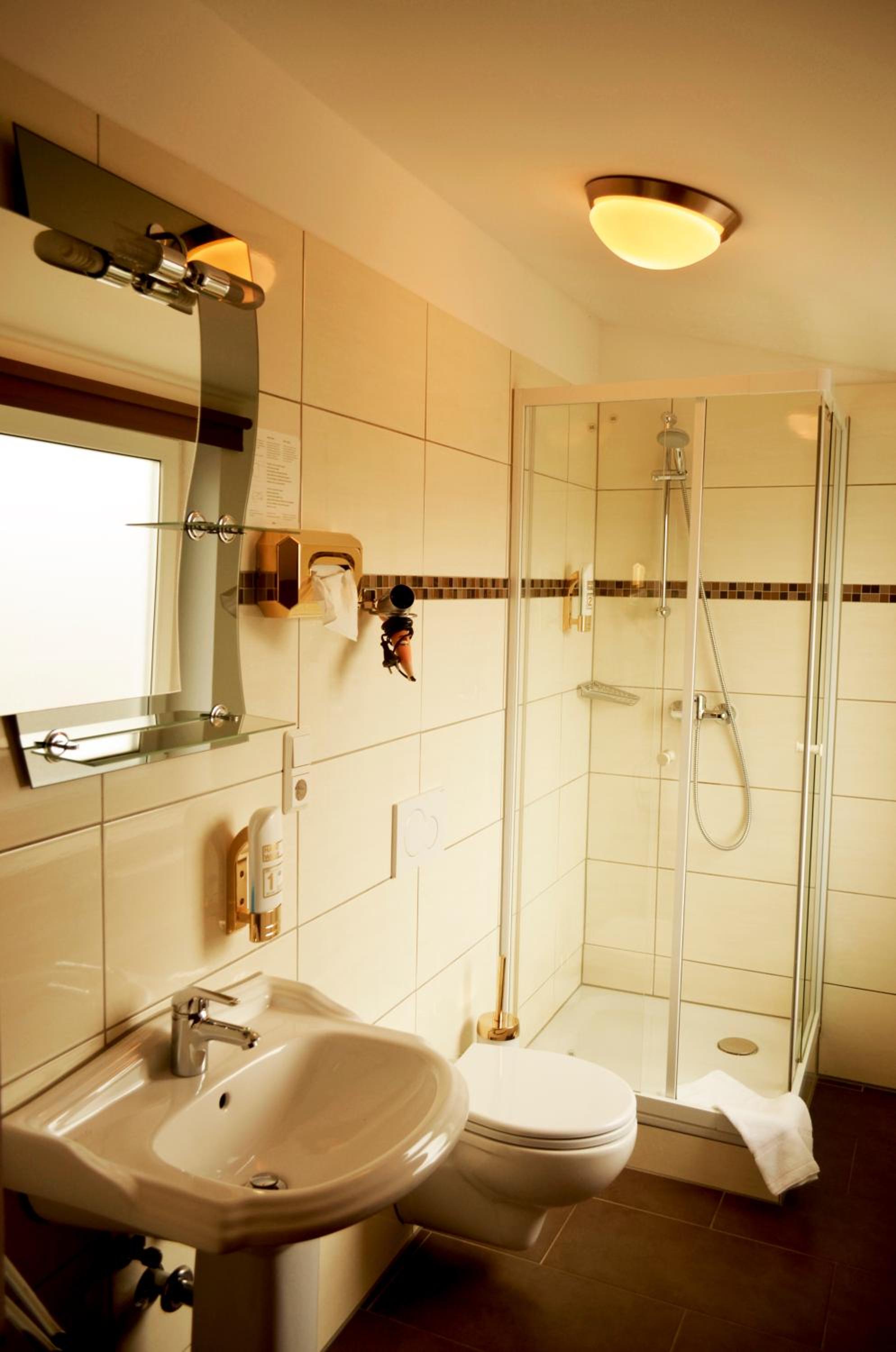 Single Room photo 3