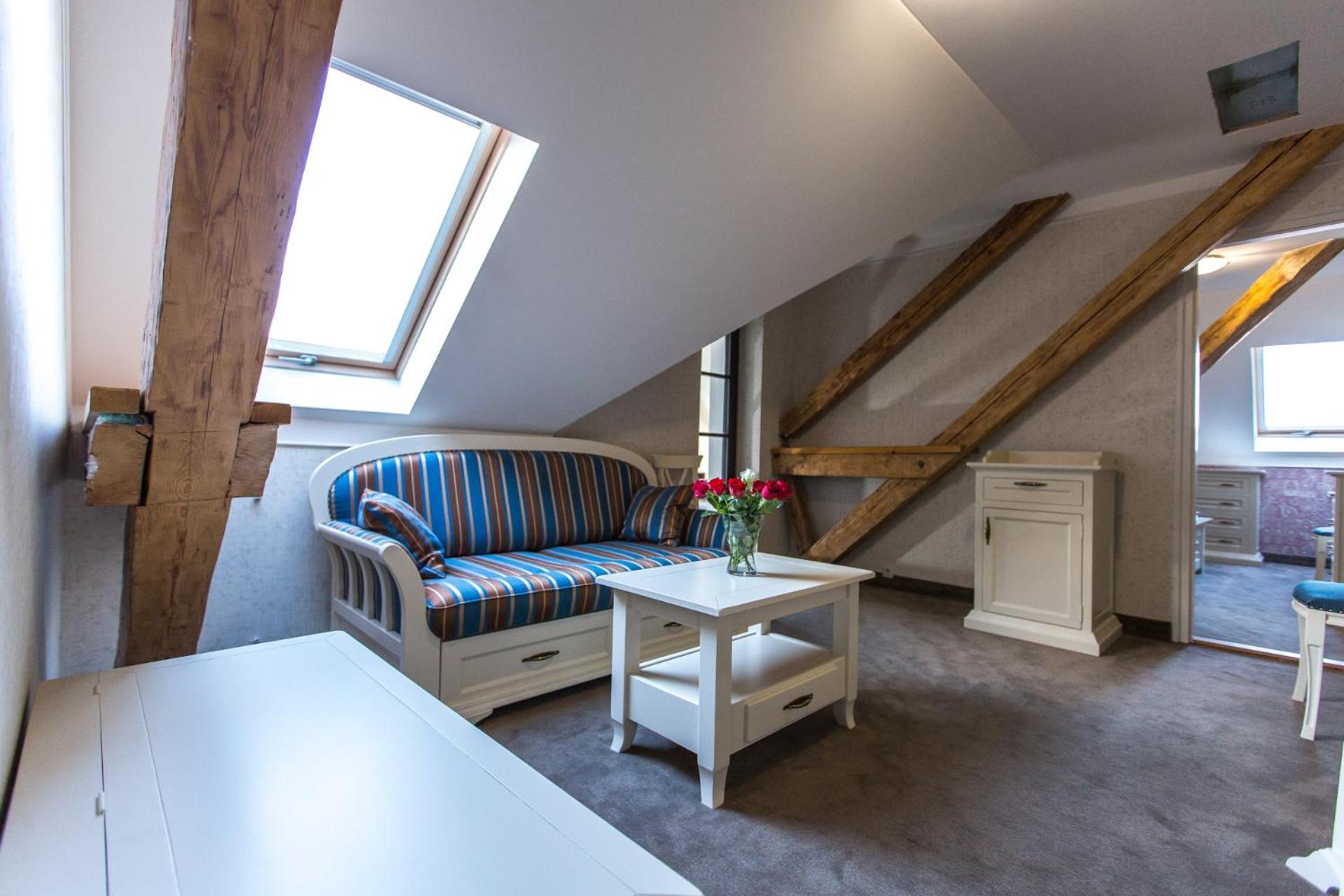 Two-Bedroom Suite with Terrace - Attic - Photo 4