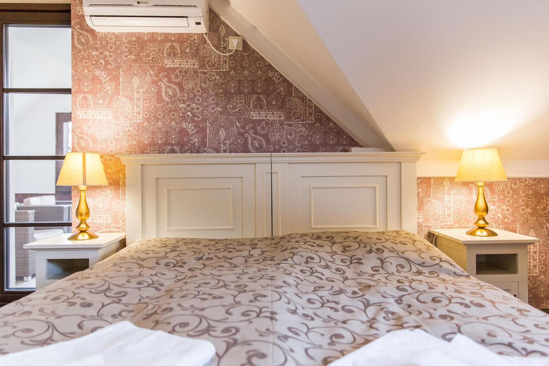 Two-Bedroom Suite with Terrace - Attic - Photo 3