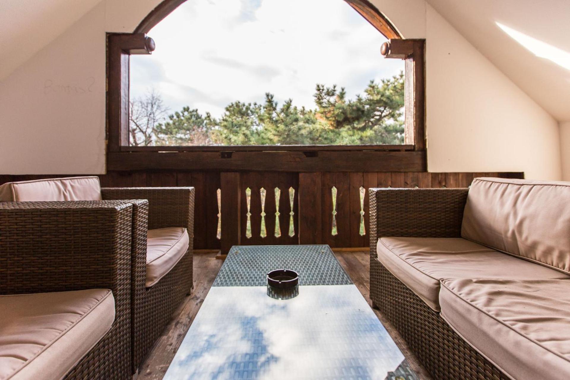 Two-Bedroom Suite with Terrace - Attic - Photo 2