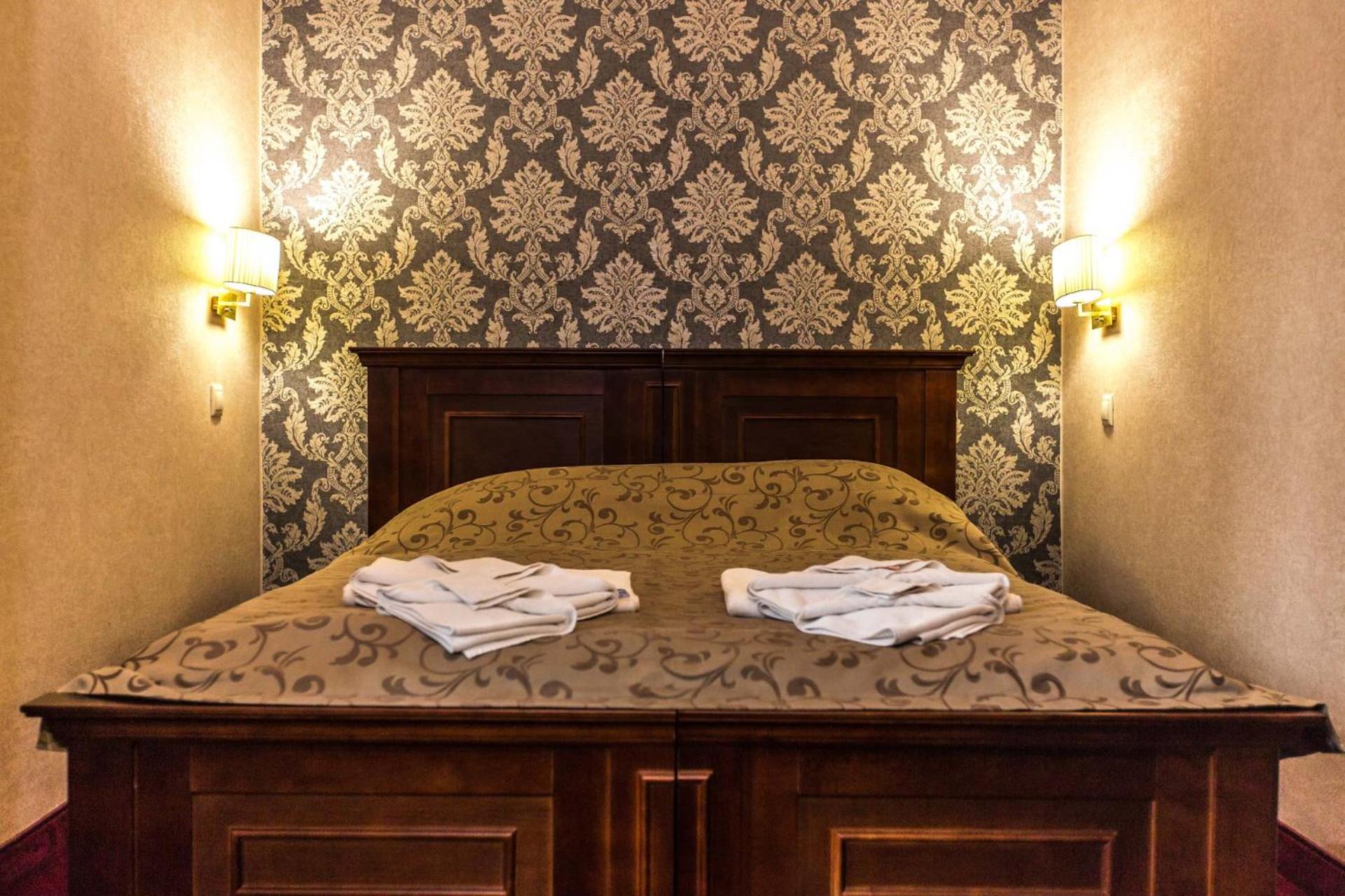 Two-Bedroom Suite with Terrace - Photo 5