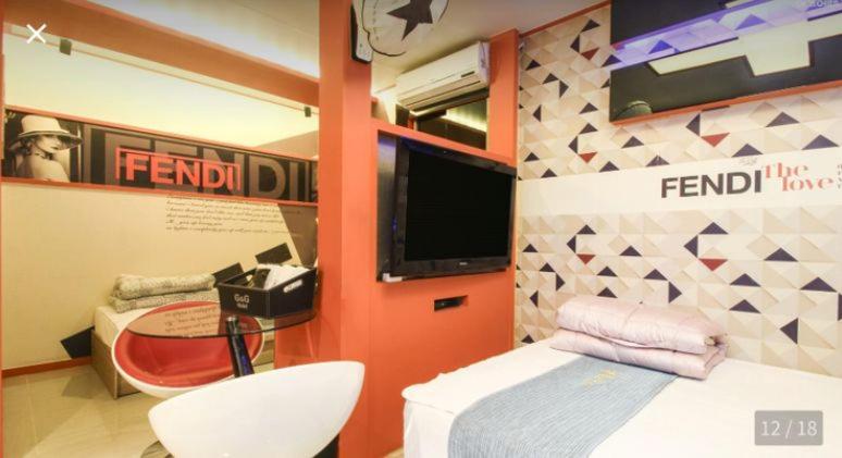 Twin Room - Photo 13