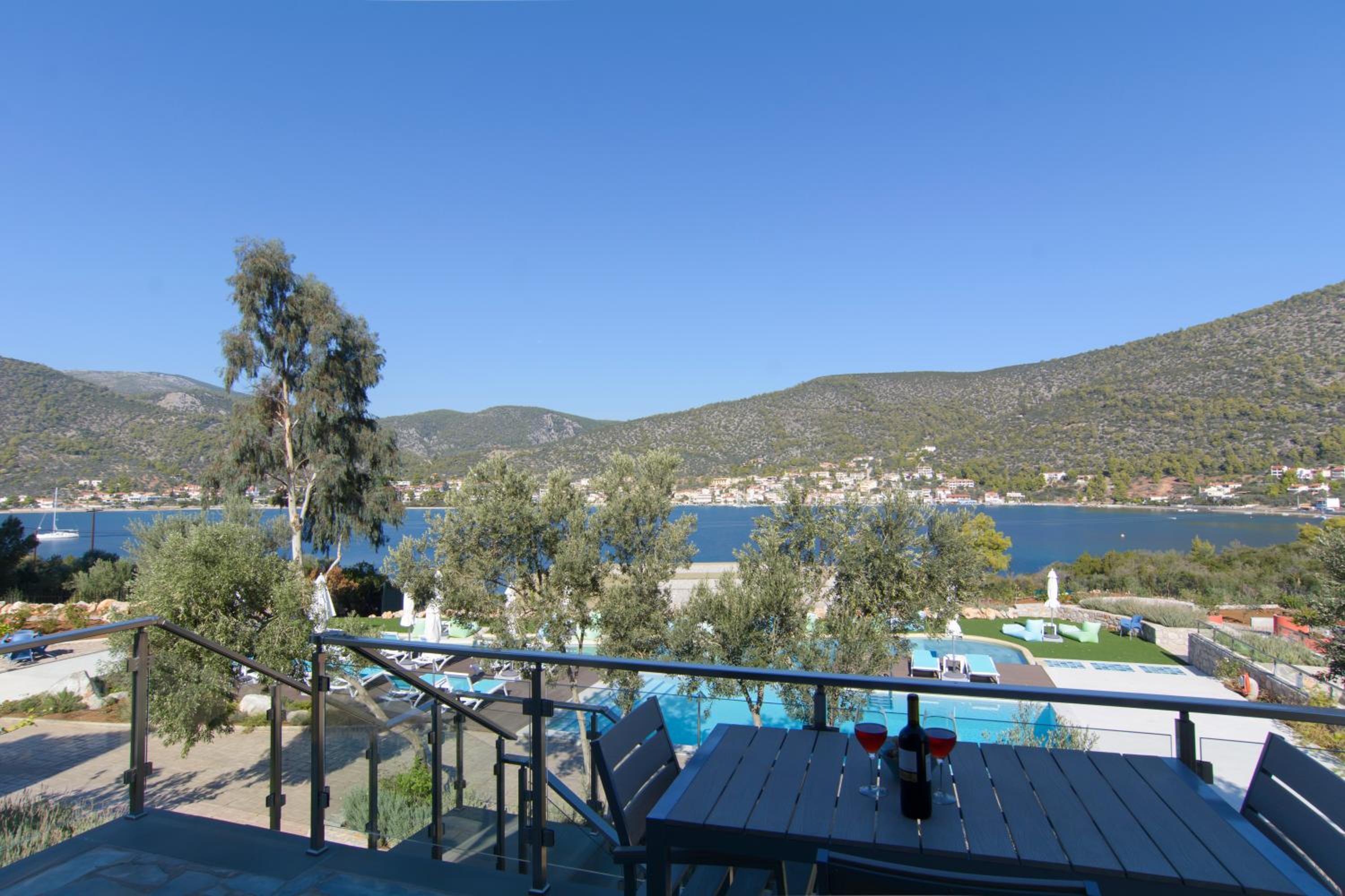 Apartment with Panoramic Sea View photo 3