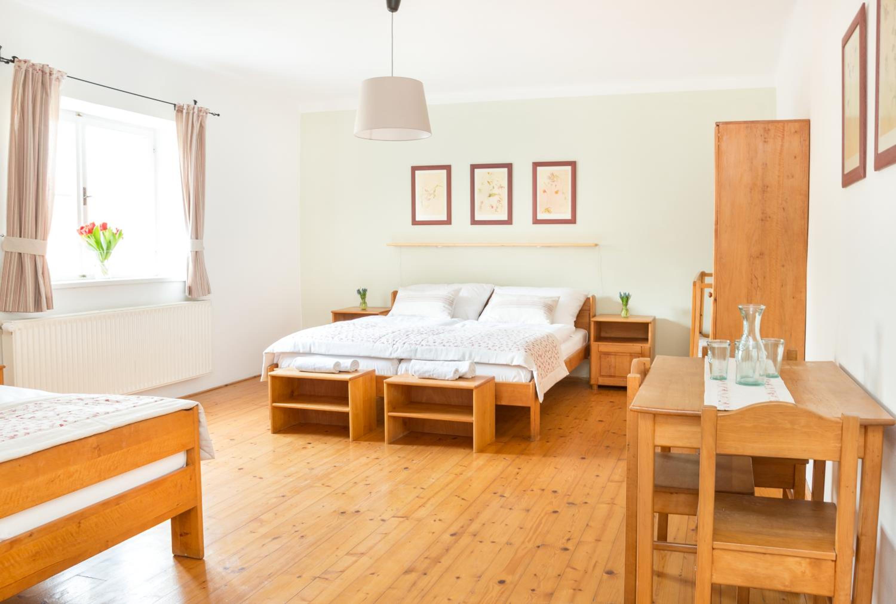 Triple Room with Private Bathroom photo 2