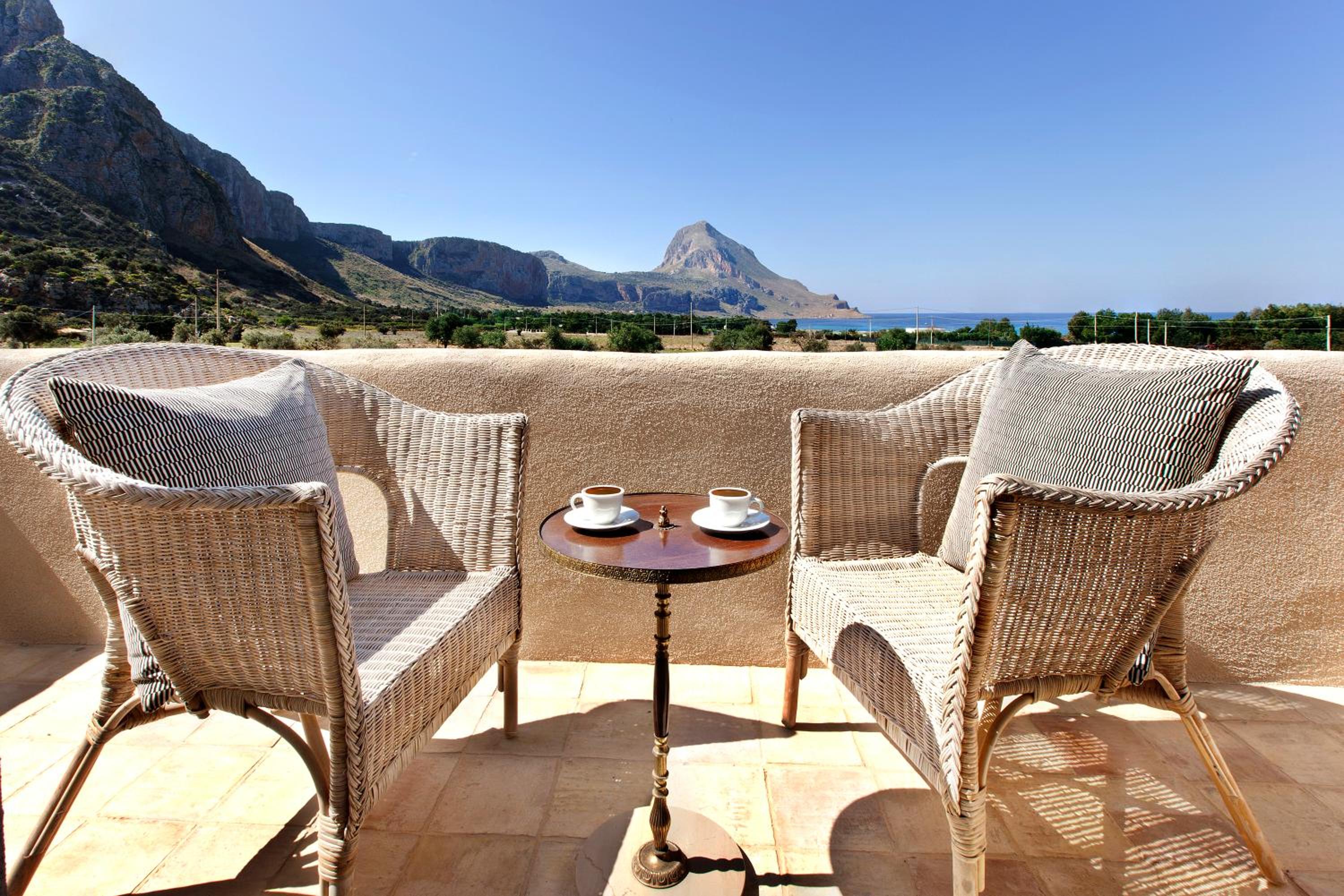 Deluxe Double Room with Sea View photo 3