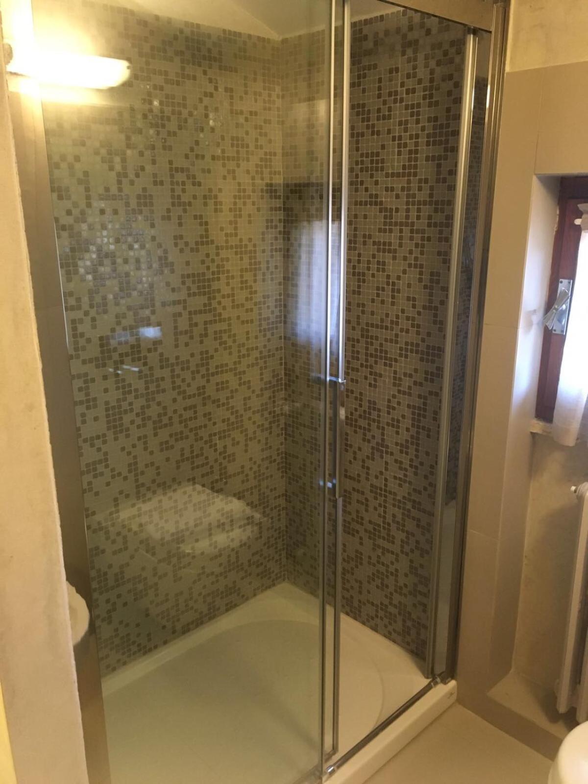 Double Room With Pool View - Photo 3