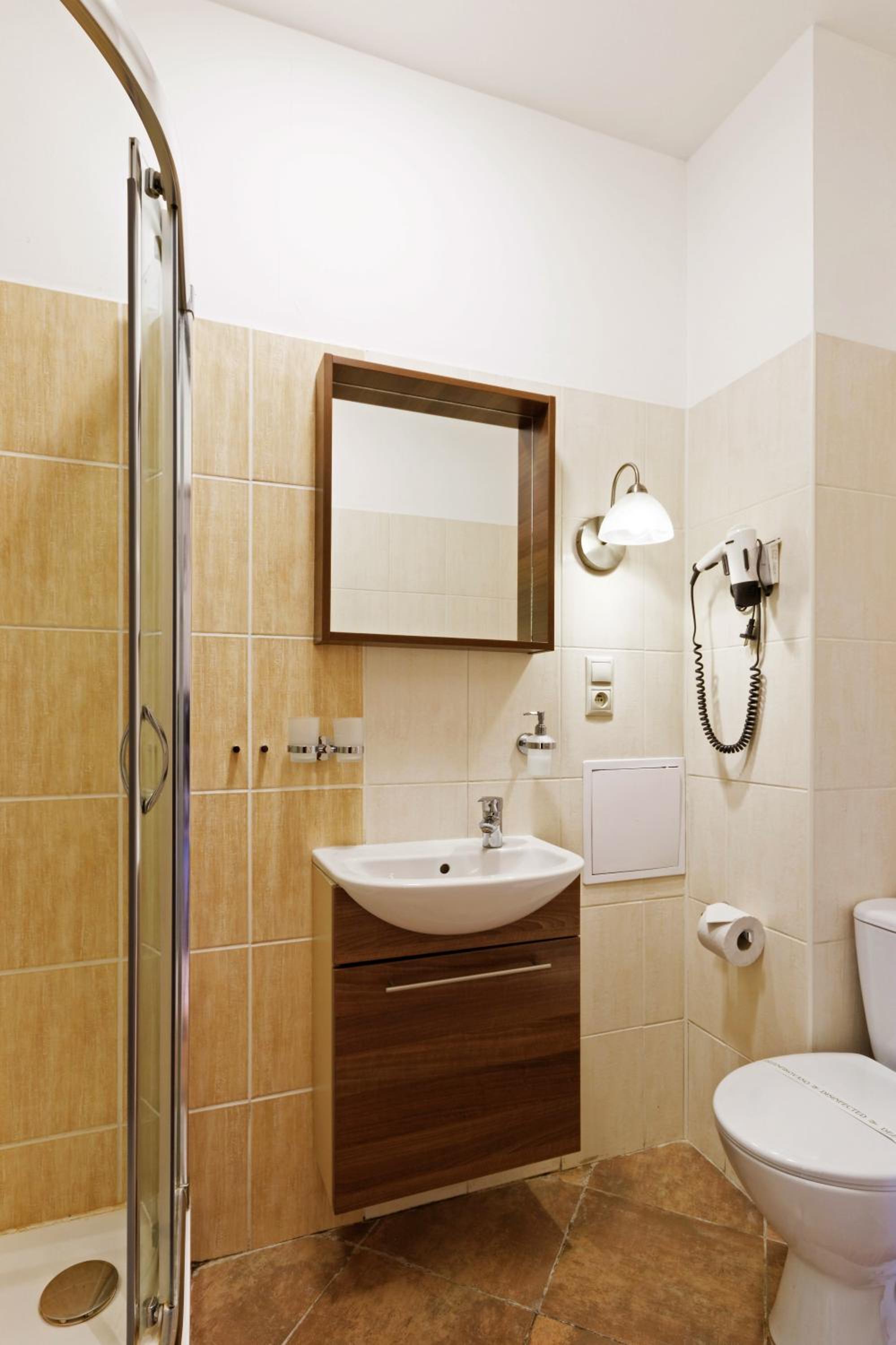 Single Room photo 2