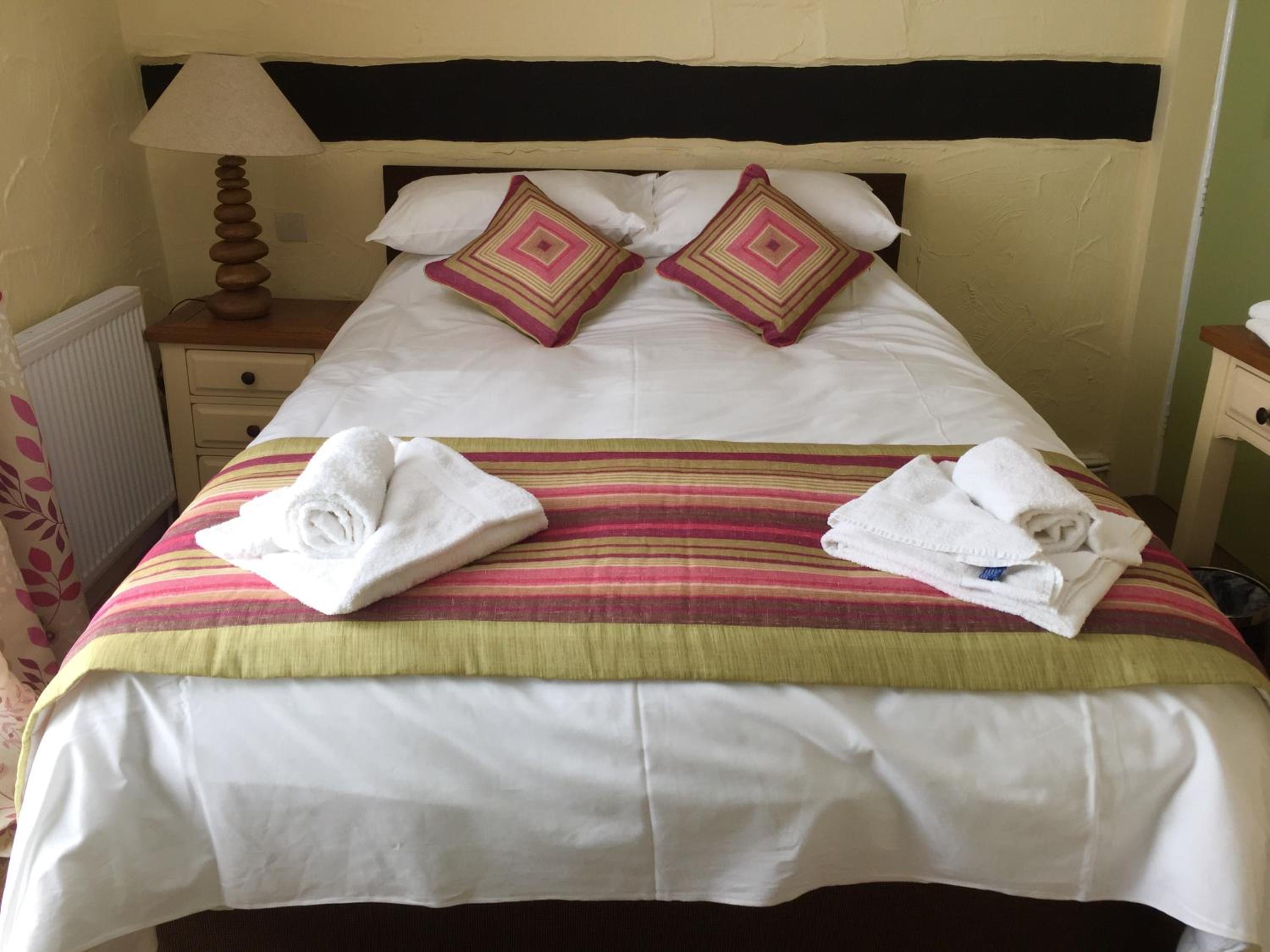Standard Double Room - Photo 8