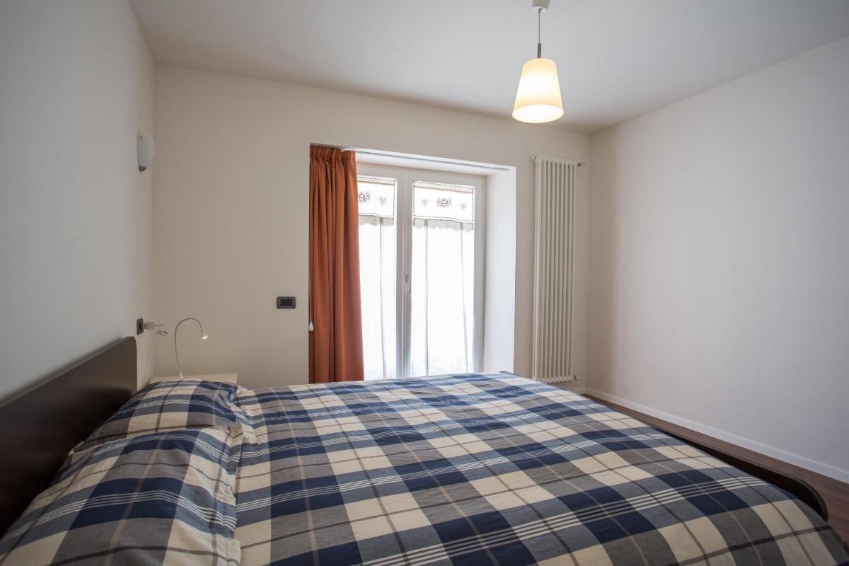Two-Bedroom Apartment with Terrace (2-5 Adults)
