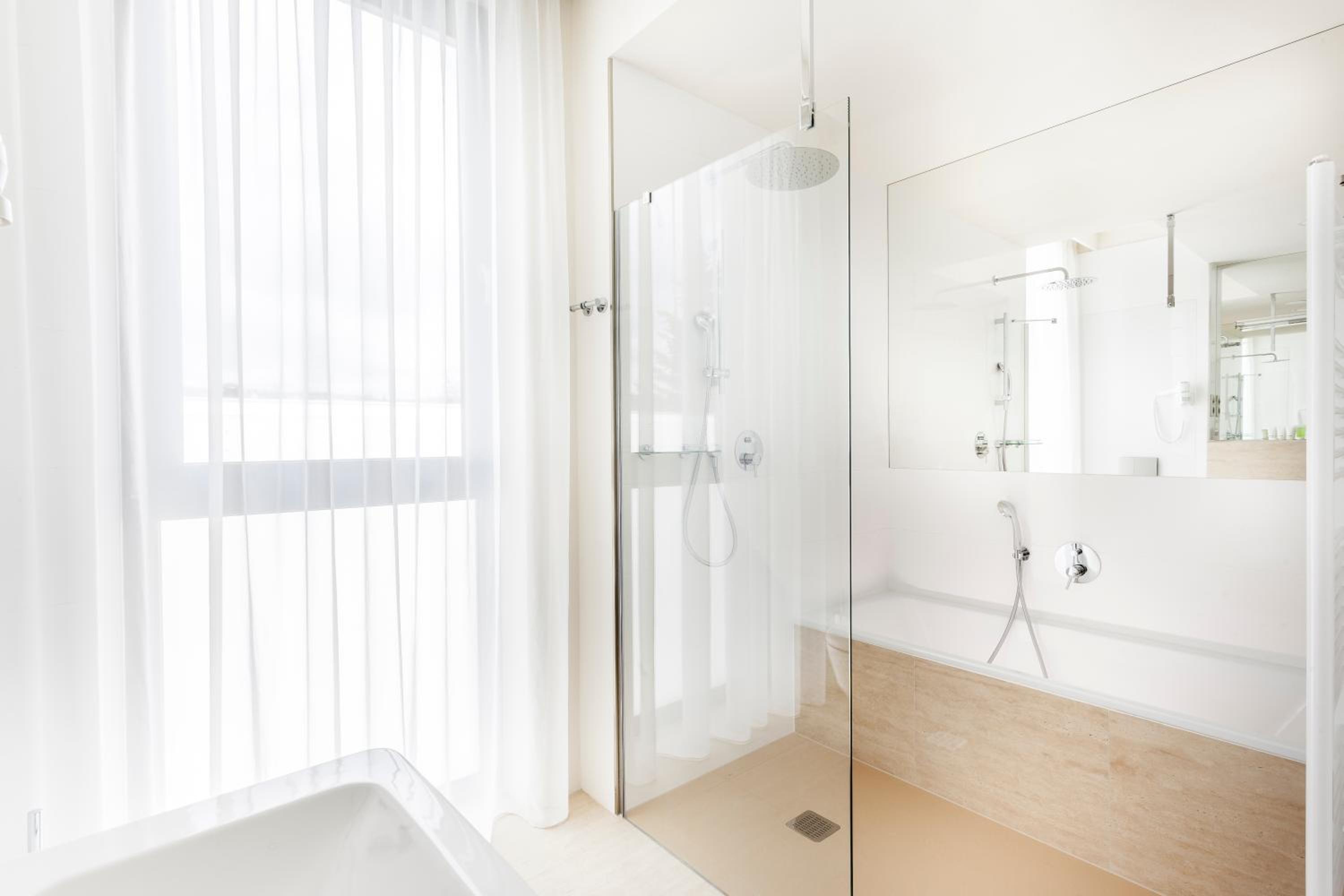 Deluxe Triple Room with Garden