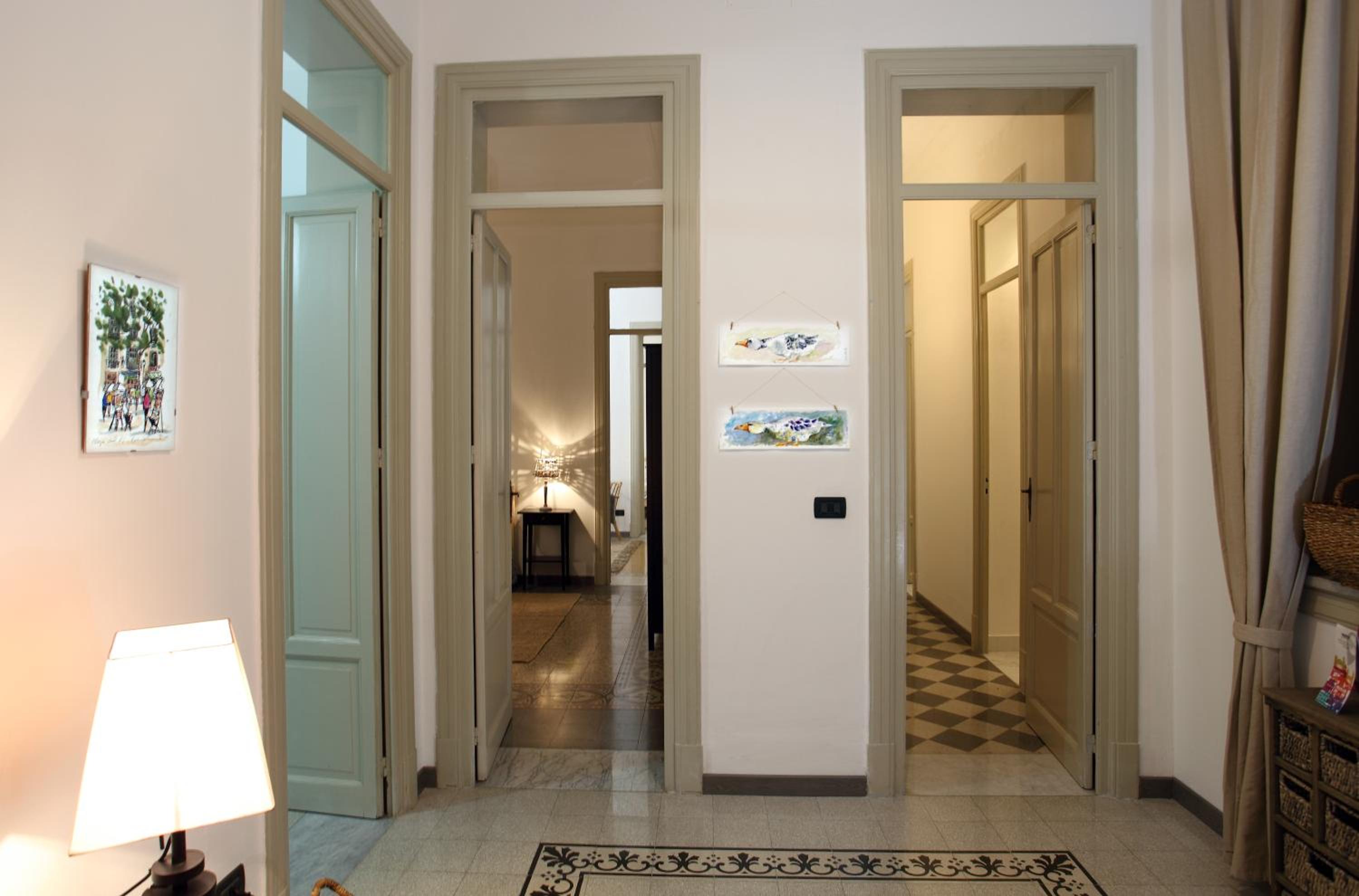 Apartment with Terrace - Photo 30