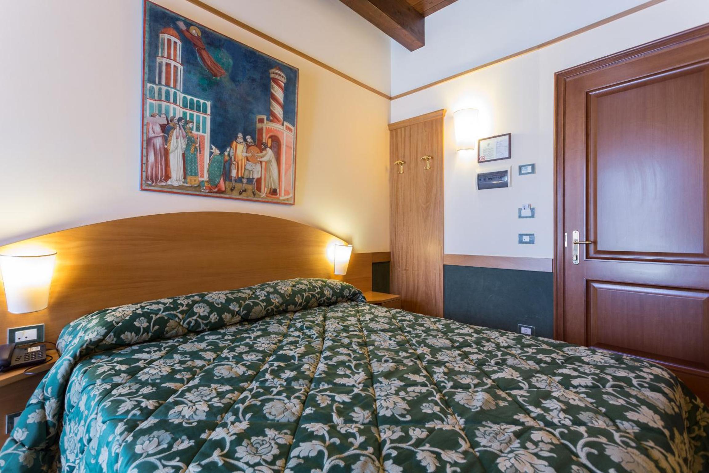 Economy Double or Twin Room - Photo 1