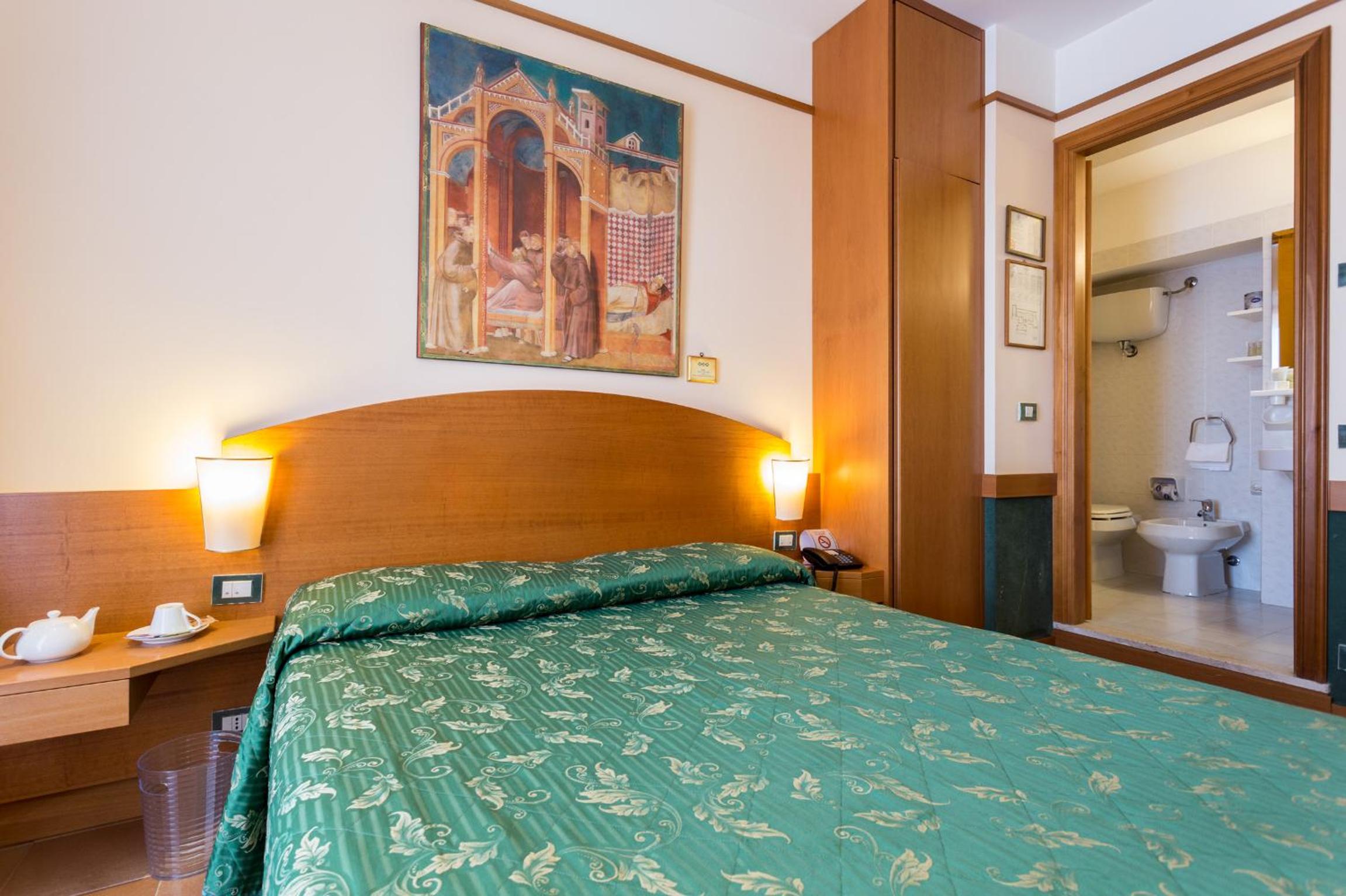 Economy Double or Twin Room - Photo 4