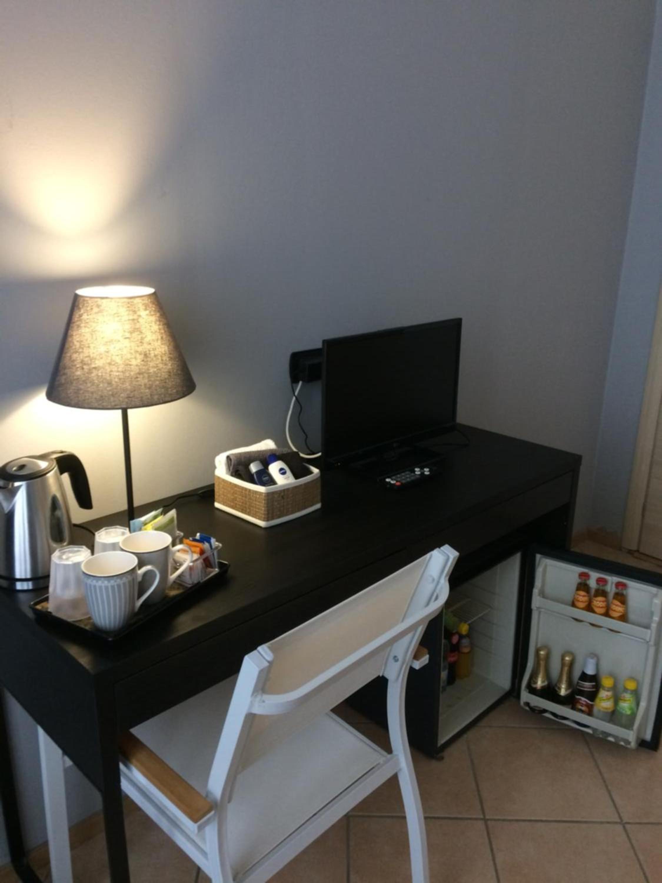 Twin Room with Balcony - Photo 3