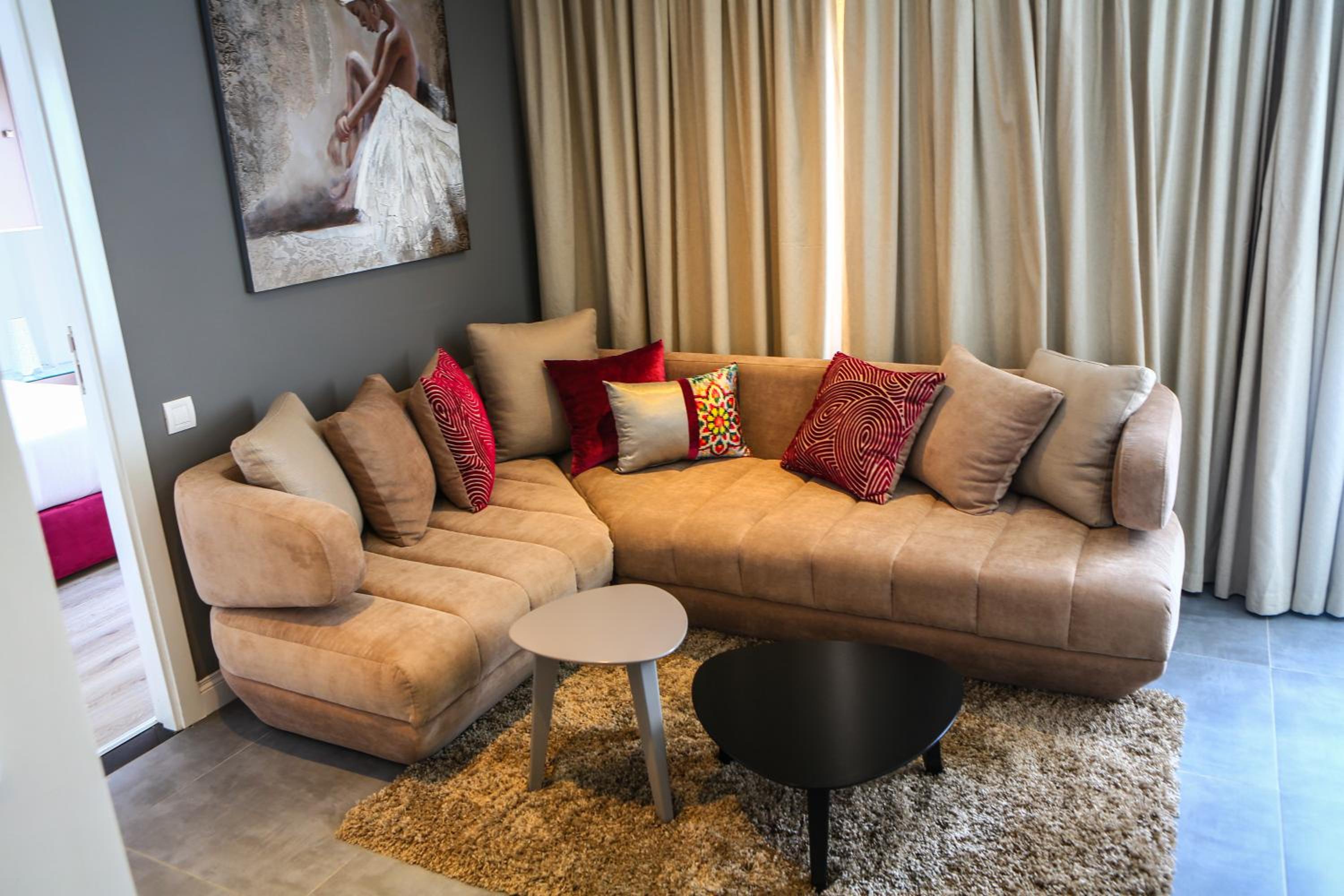 Executive Suite photo 3