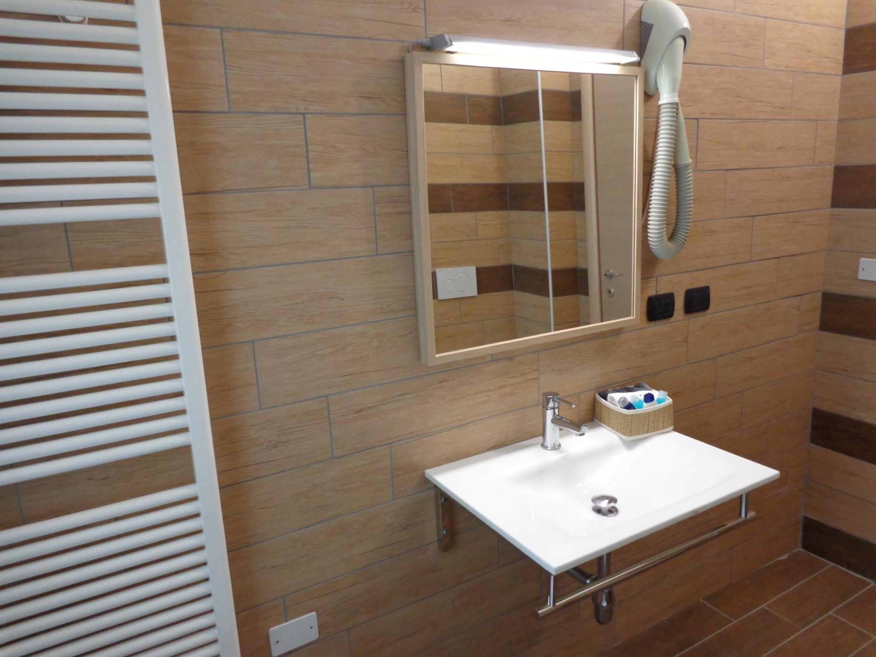 Triple Room - Photo 7