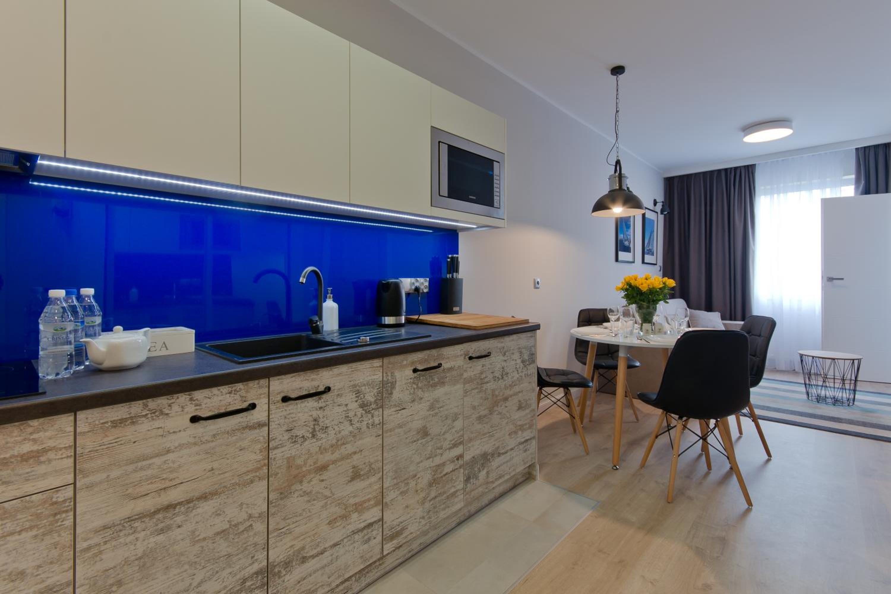 Two-Bedroom Apartment with Balcony - 8b 23. Marca Street - Photo 8