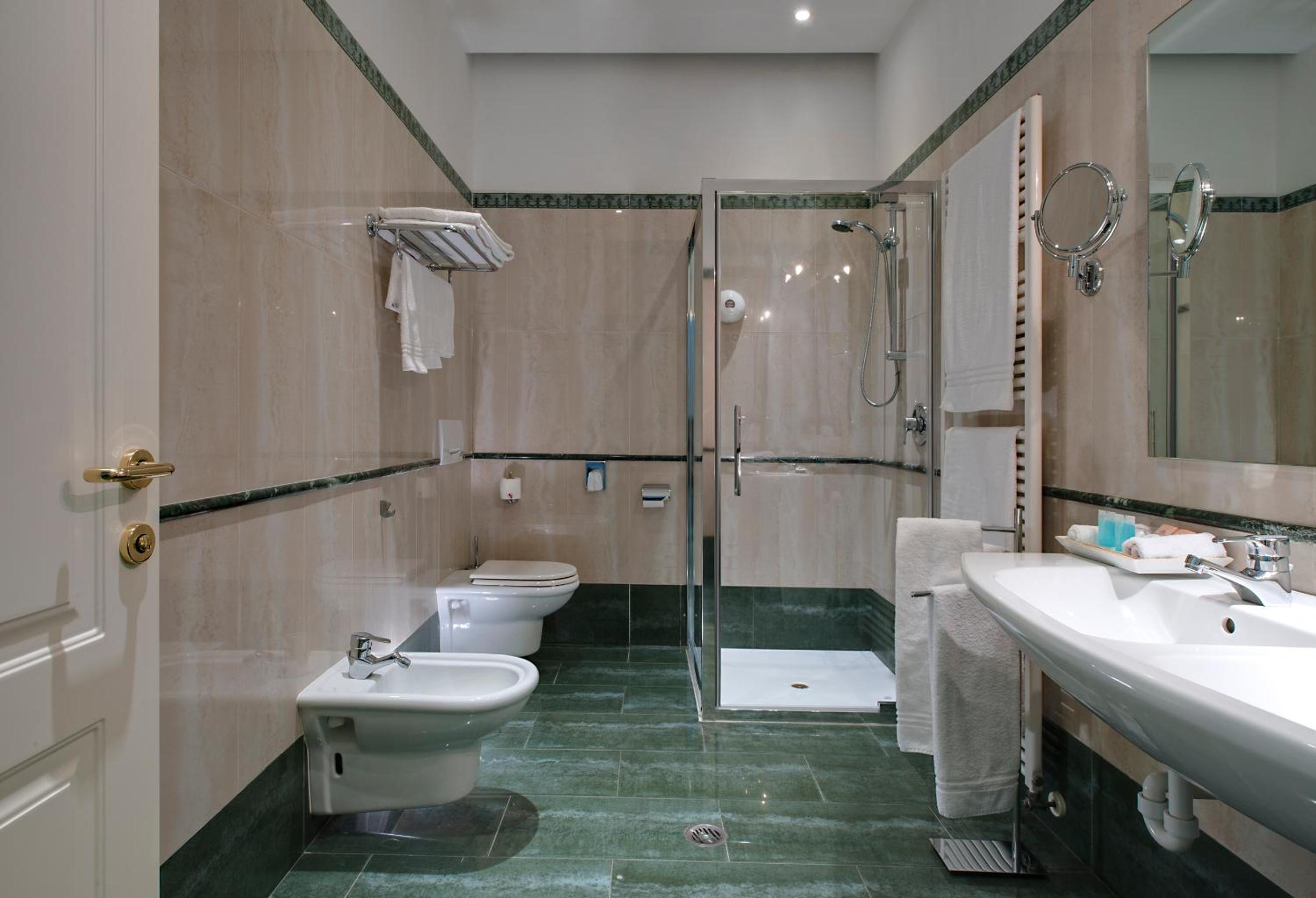 Executive Junior Suite photo 2