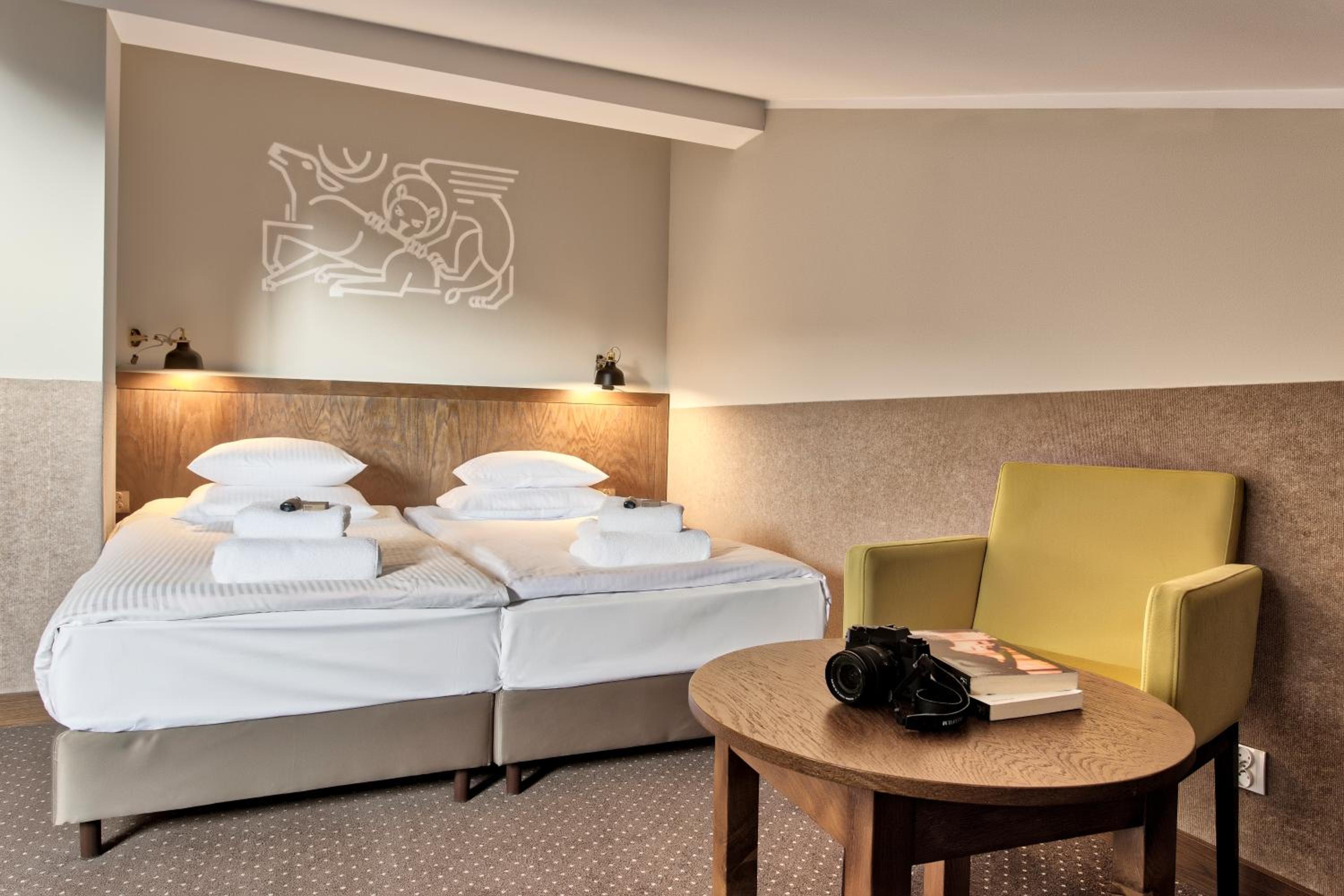 Classic Double or Twin Room with City View - Photo 1