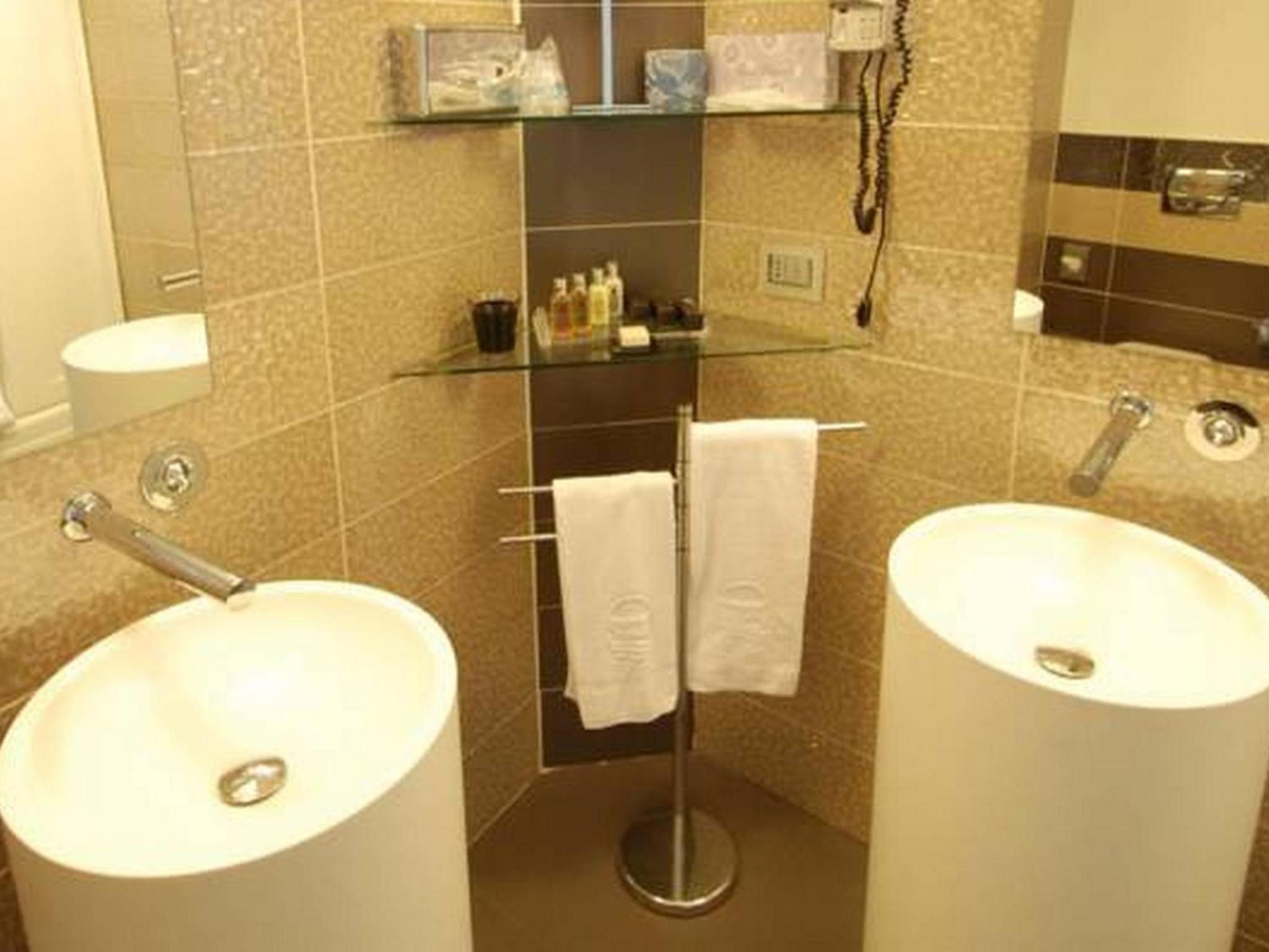 Executive Double Room - Photo 5